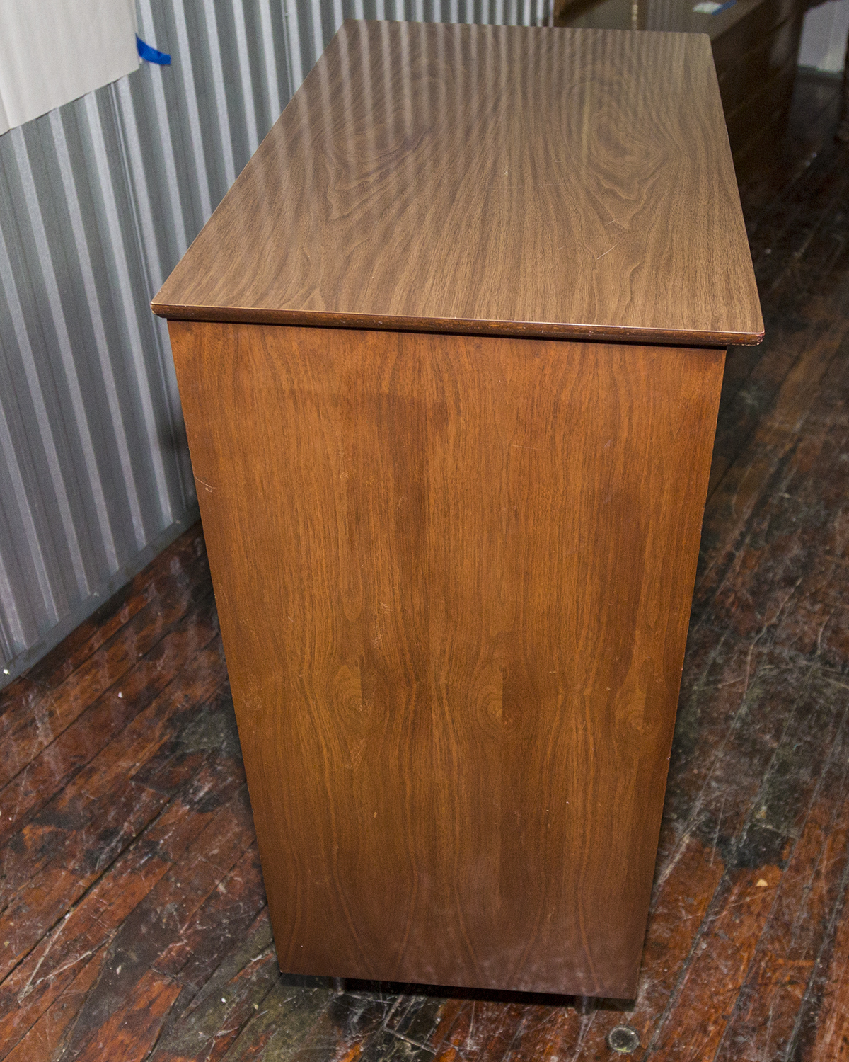 Mid Century Modern Chest of Drawers