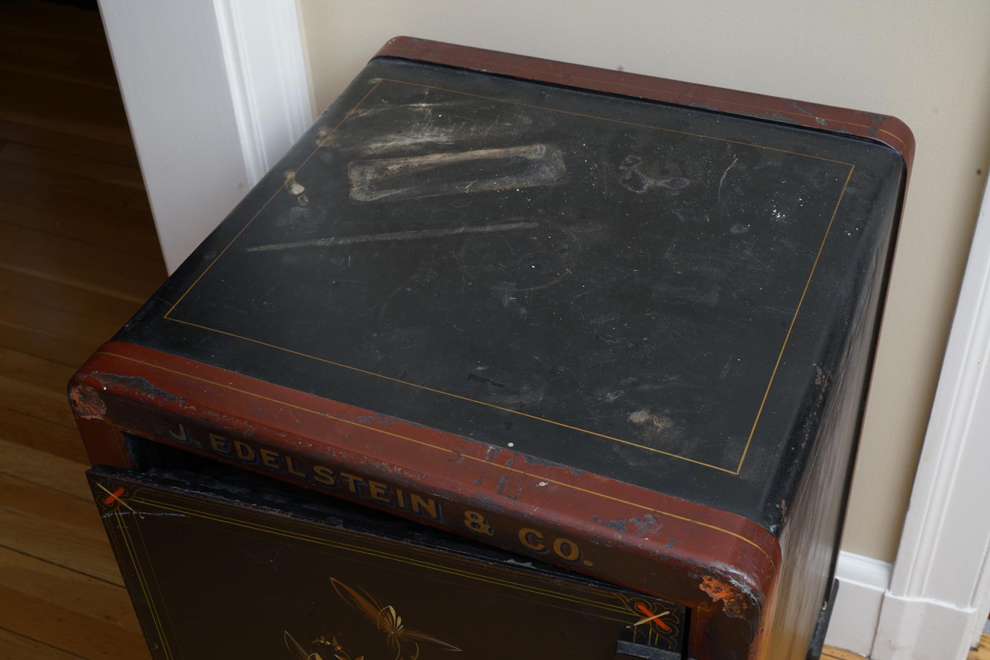 Late 19th Century Hand Painted Cast Iron Safe by The Victor Safe & Lock Co.