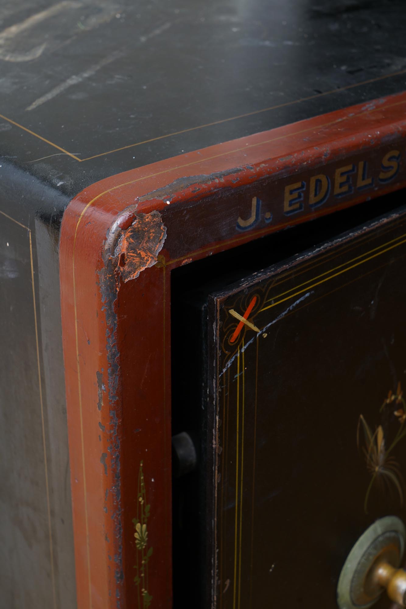 Late 19th Century Hand Painted Cast Iron Safe by The Victor Safe & Lock Co.