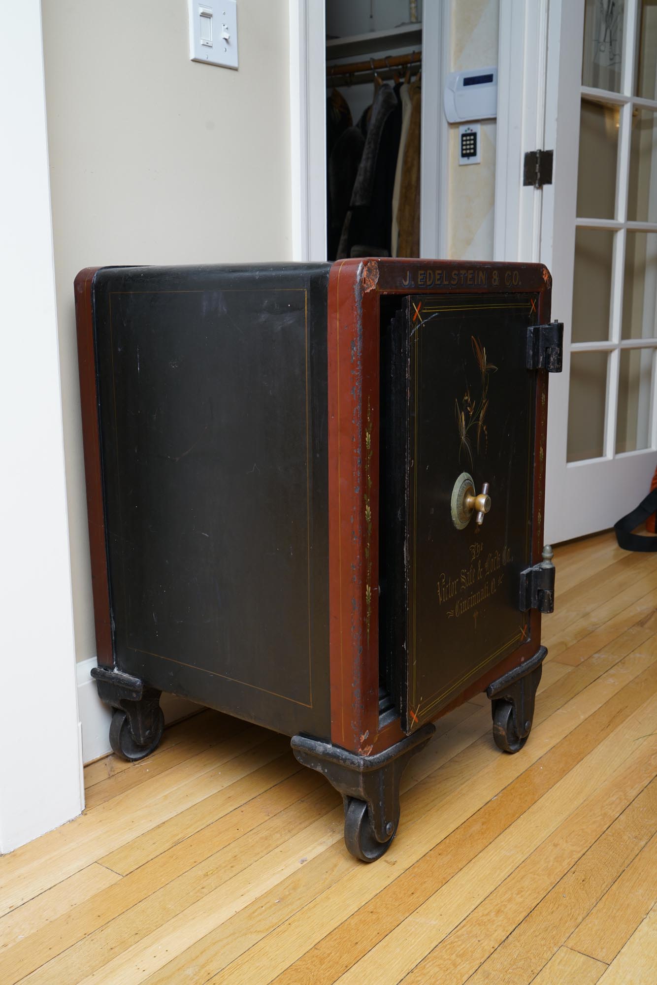 Late 19th Century Hand Painted Cast Iron Safe by The Victor Safe & Lock Co.