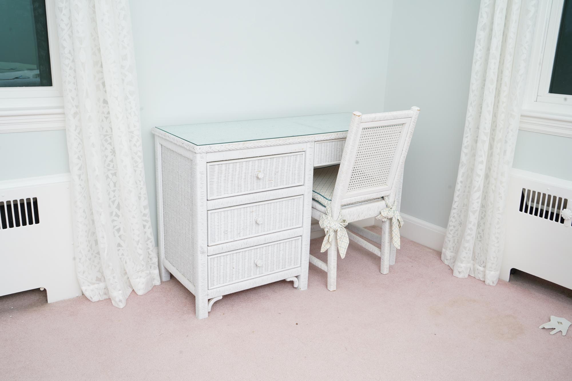 Henry Link Wicker Desk and Chair EBTH