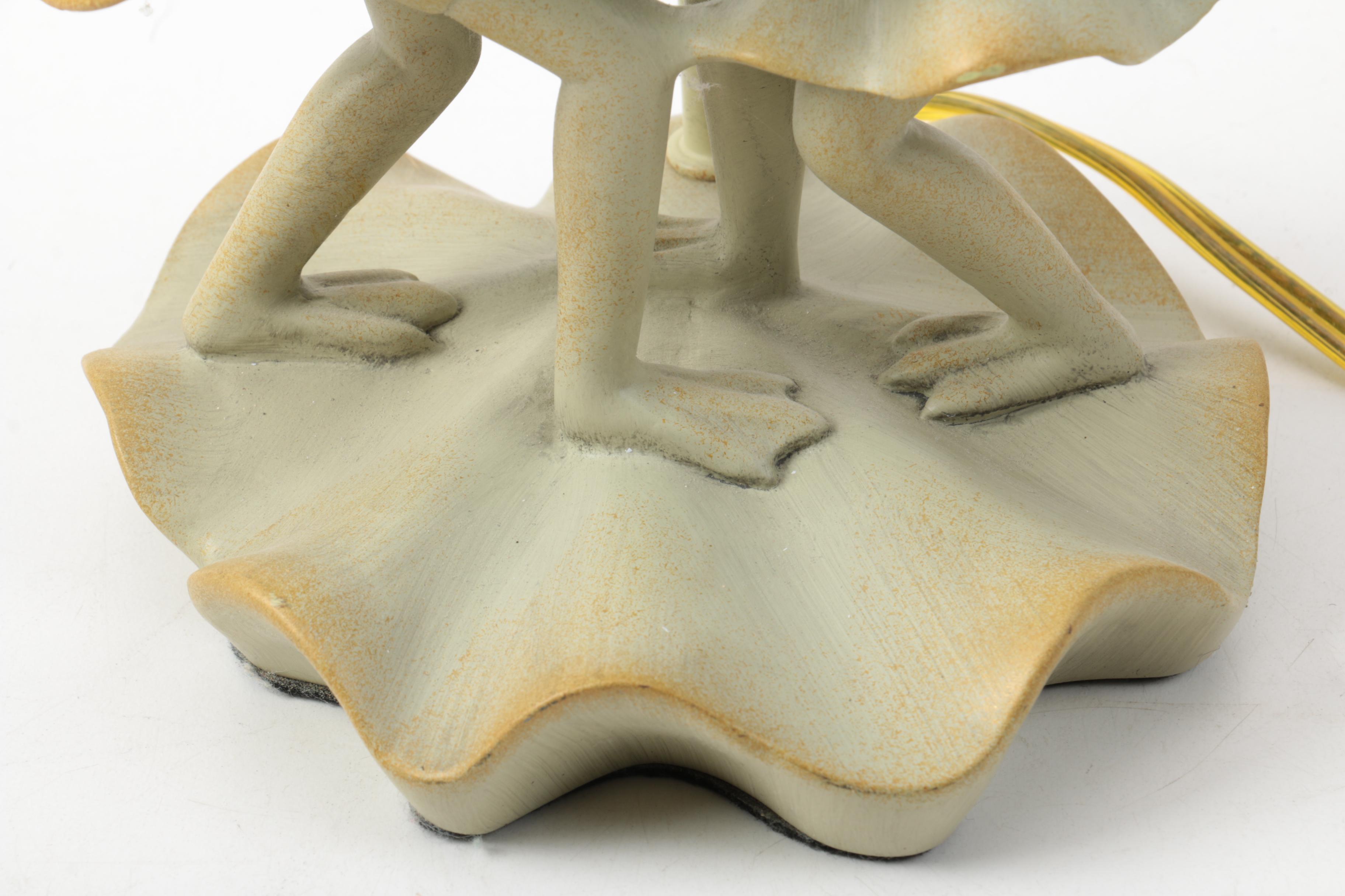 Ceramic Dancing Frog Couple Table Lamp