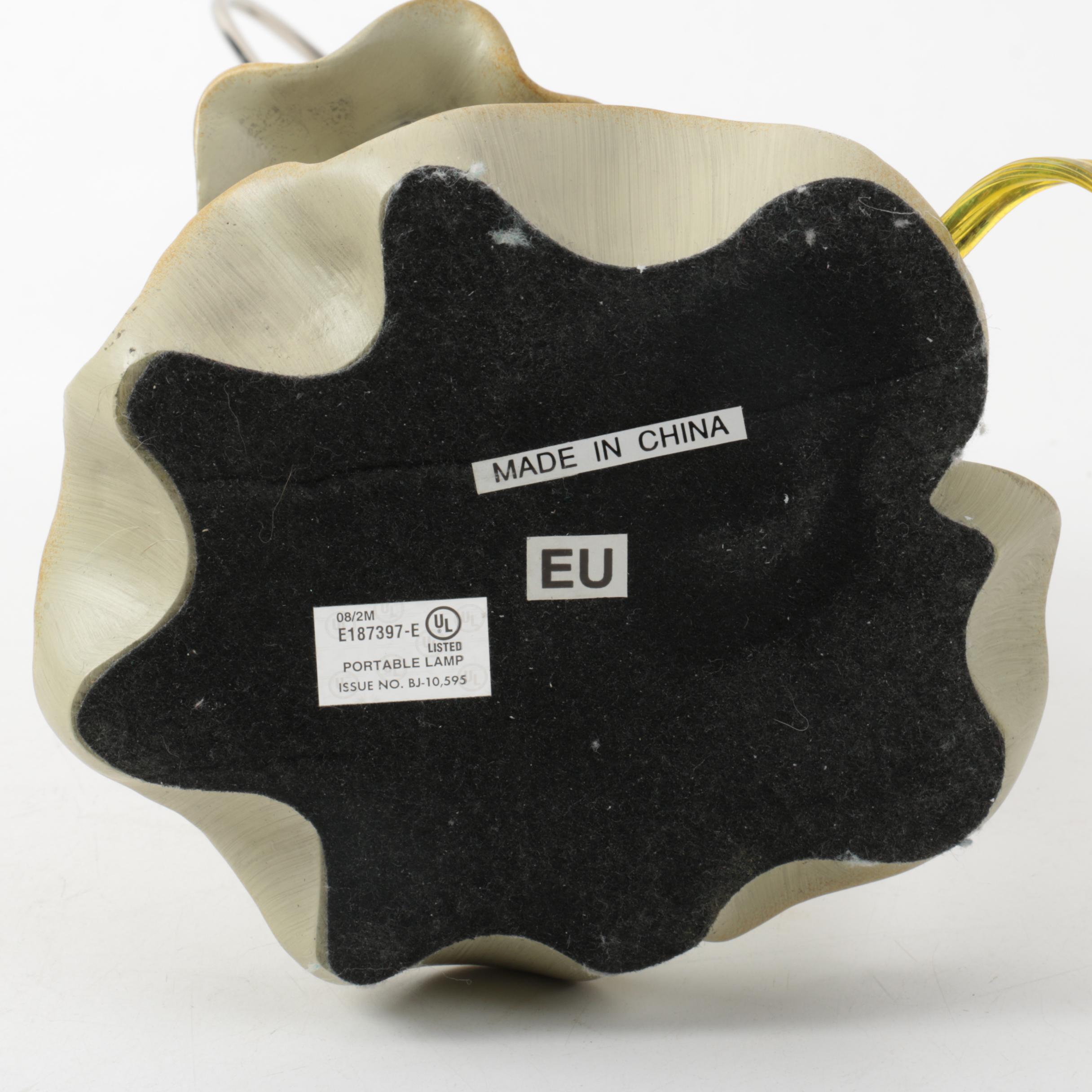 Ceramic Dancing Frog Couple Table Lamp