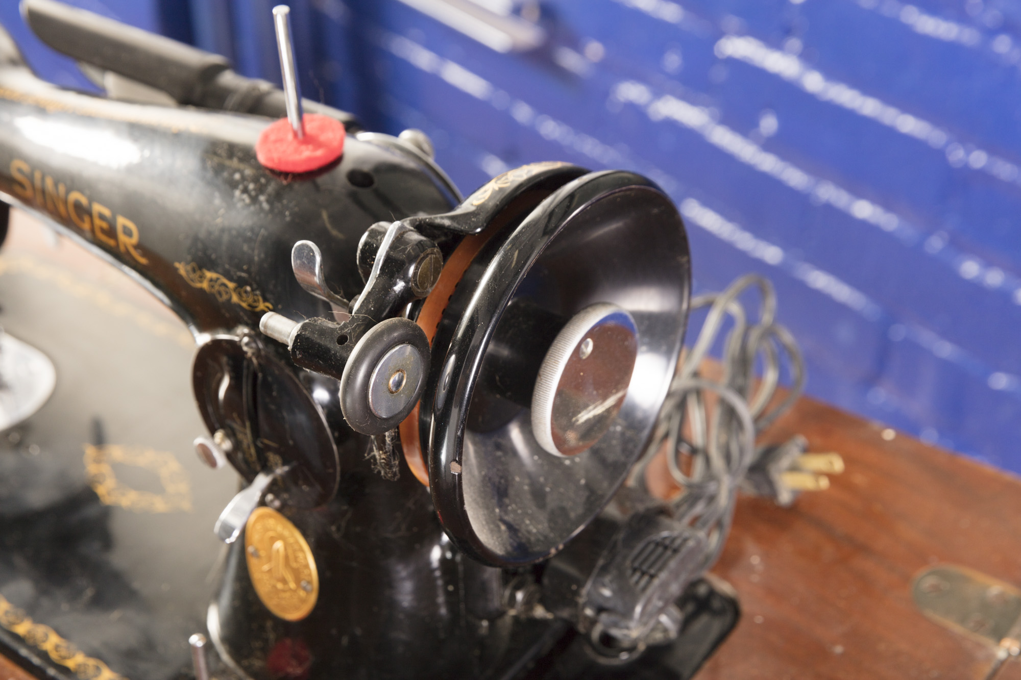 Vintage Singer Sewing Machine with Cabinet and Stool