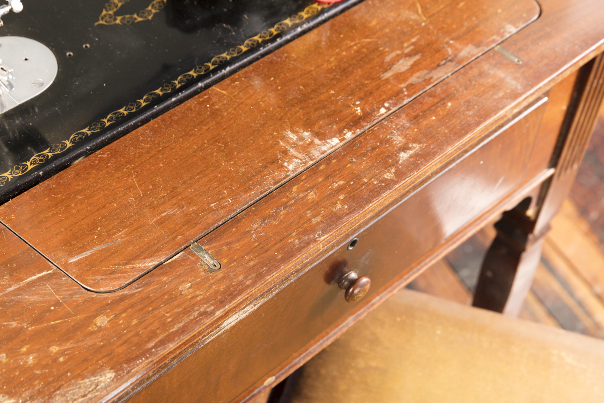 Vintage Singer Sewing Machine with Cabinet and Stool