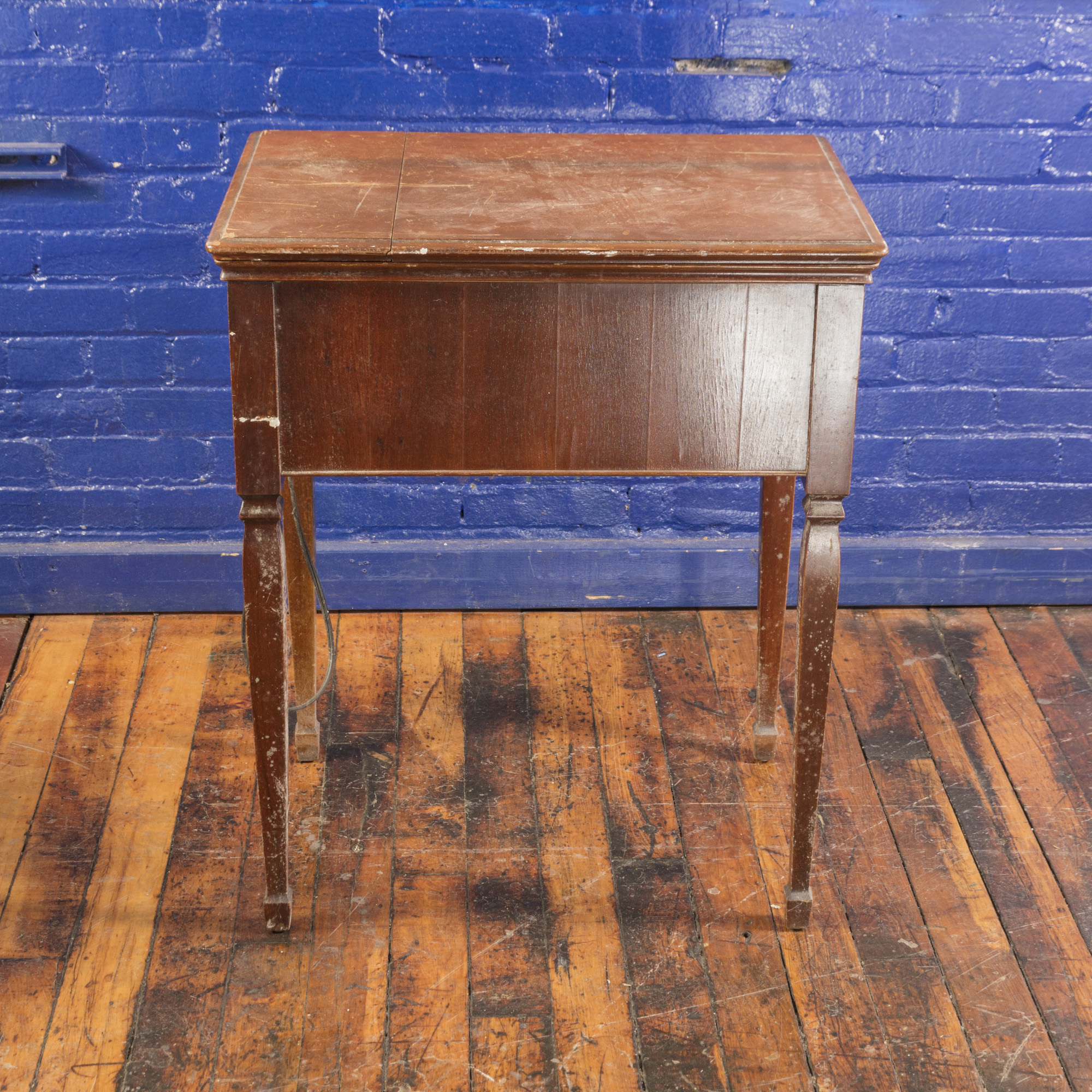 Vintage Singer Sewing Machine with Cabinet and Stool