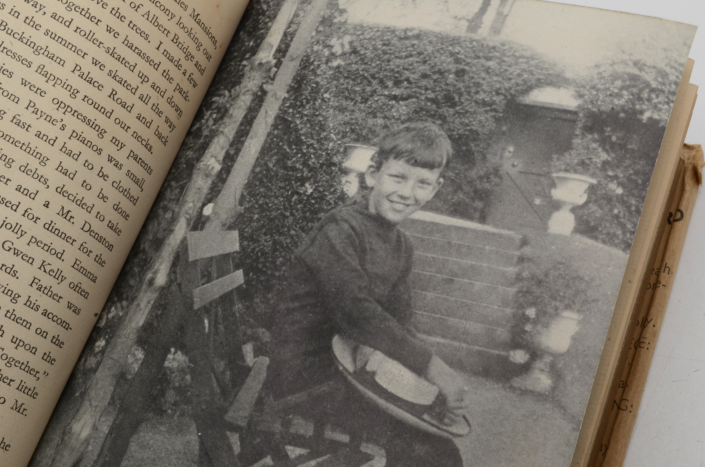 1937 Edition of 'Present Indicative" by Noel Coward, Inscribed by Robeson