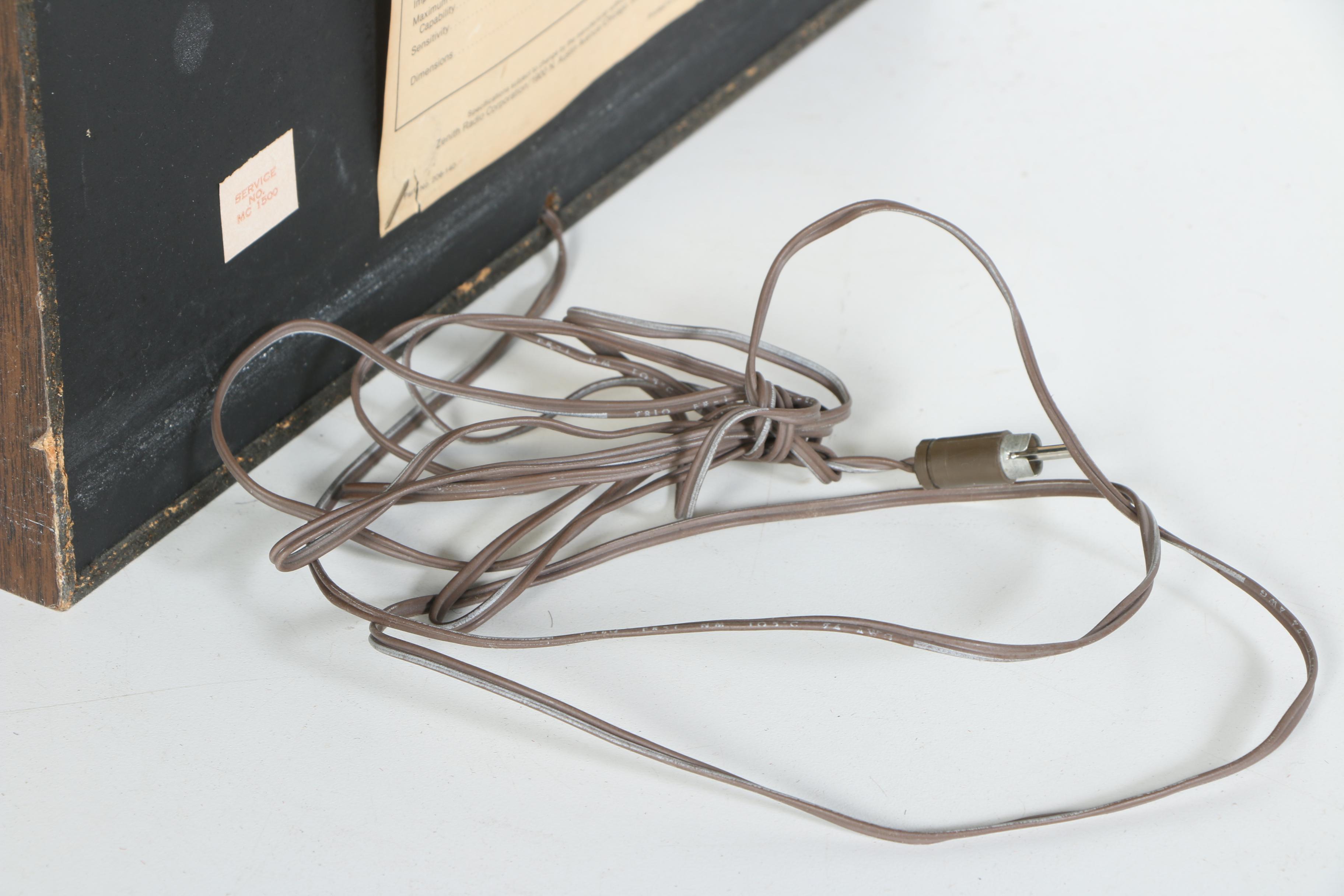 Zenith Record Player with Speakers