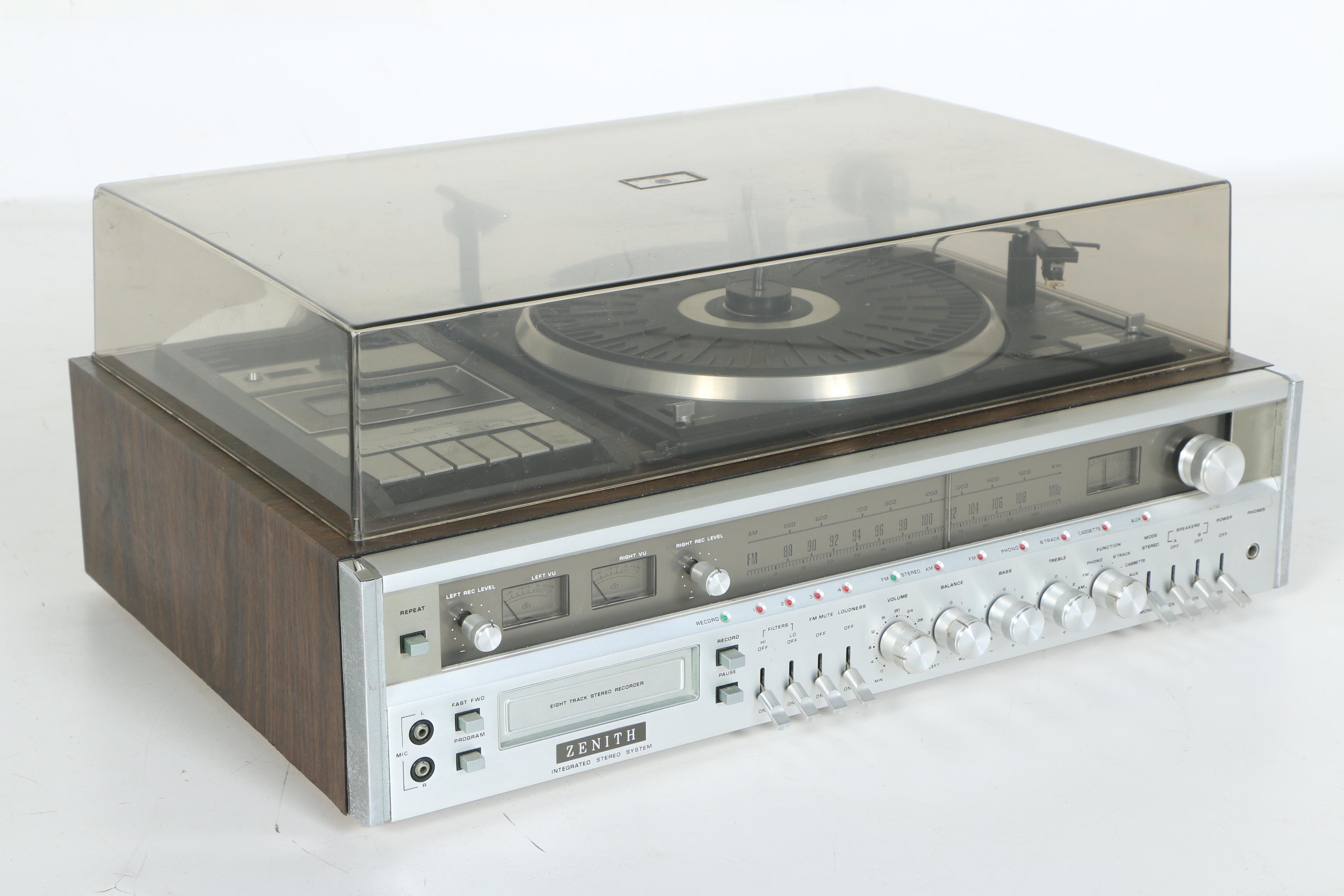 Zenith Record Player with Speakers