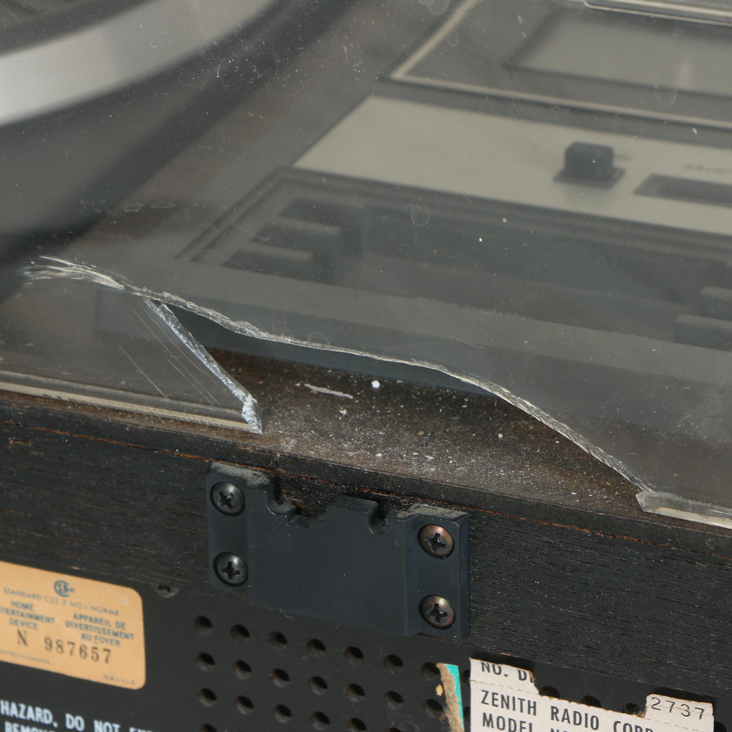 Zenith Record Player with Speakers