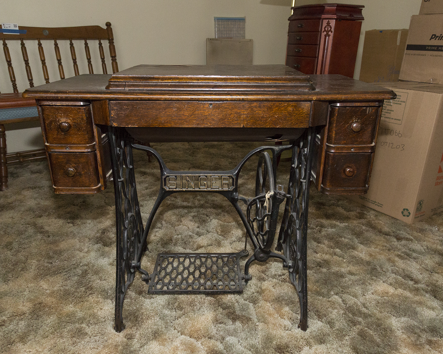 Antique Singer Treadle Sewing Machine Cabinet