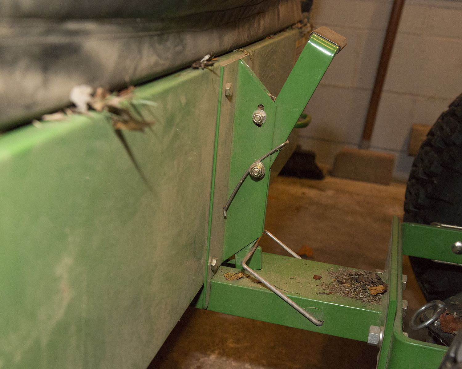 John Deere X500 Multi-Terrain Riding Mower with Collection System