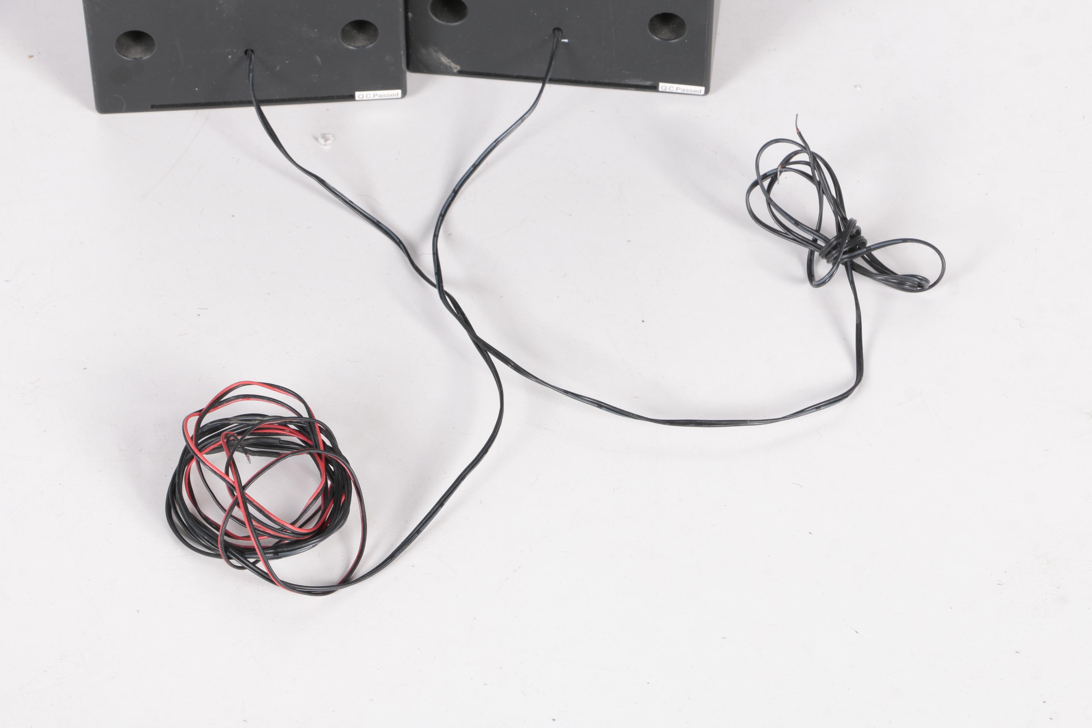 Yamaha and Aiwa Stereo Speakers