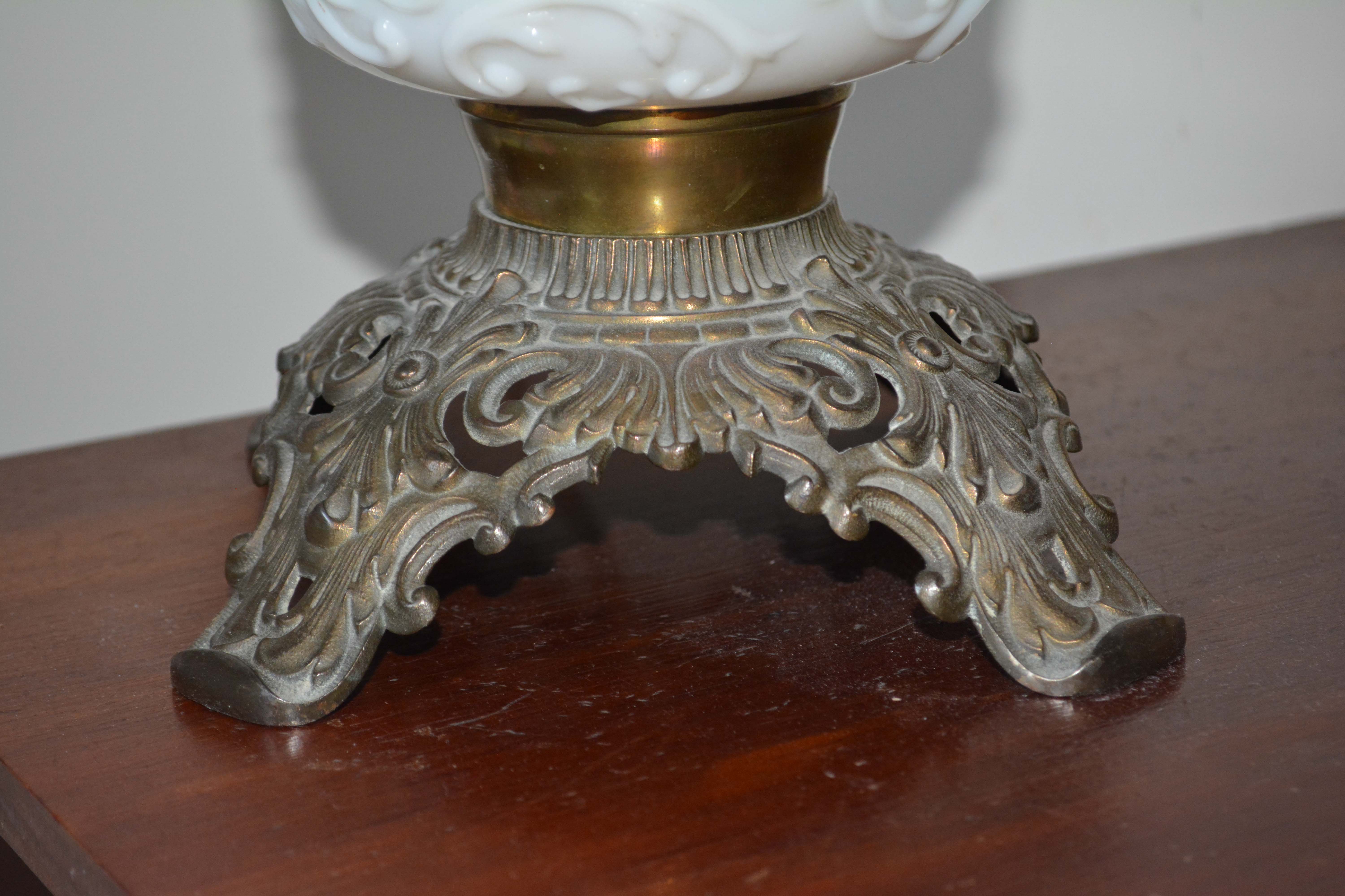 Vintage Pressed Milk Glass Table Lamp