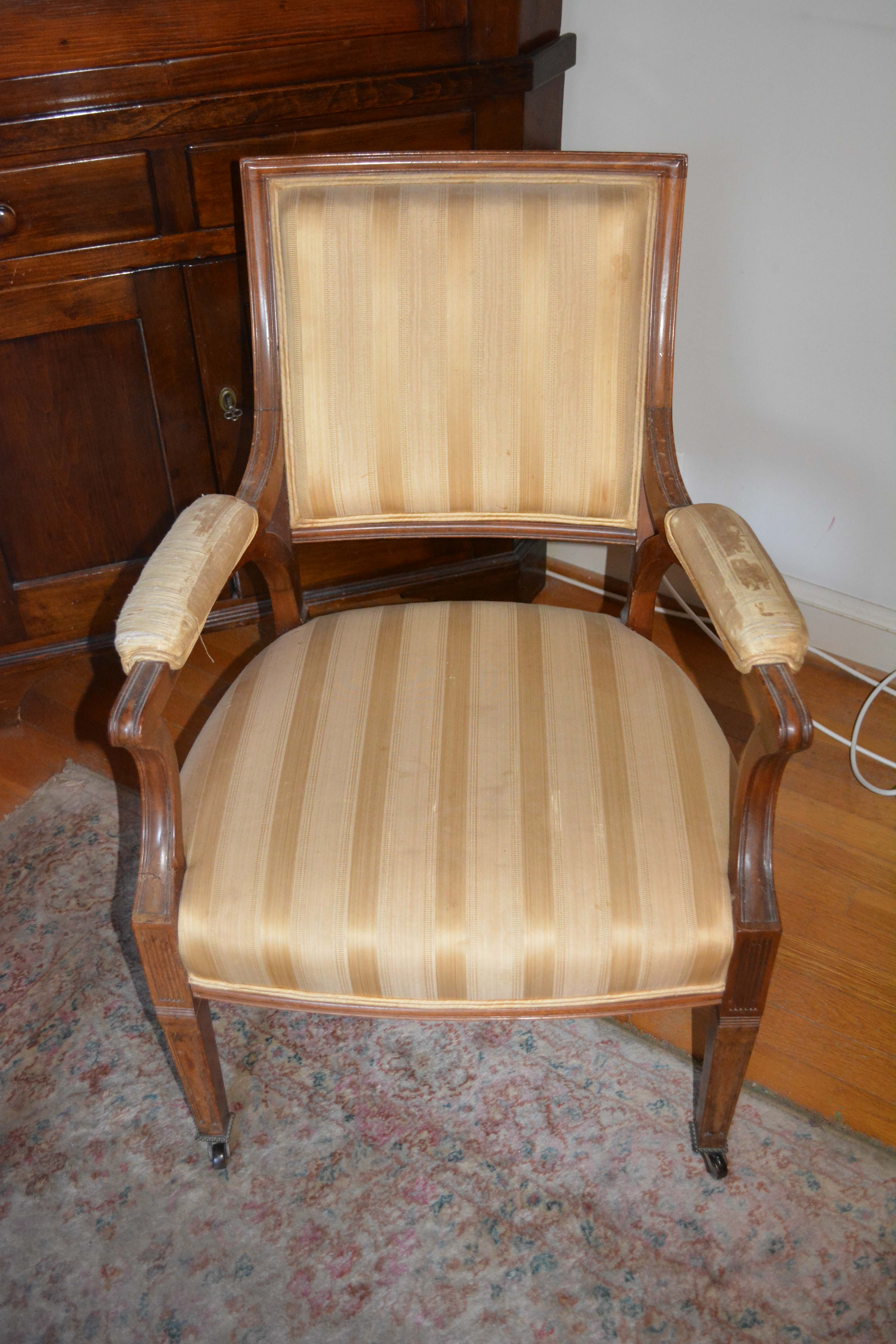 Vintage Sheraton Style Dining Chairs