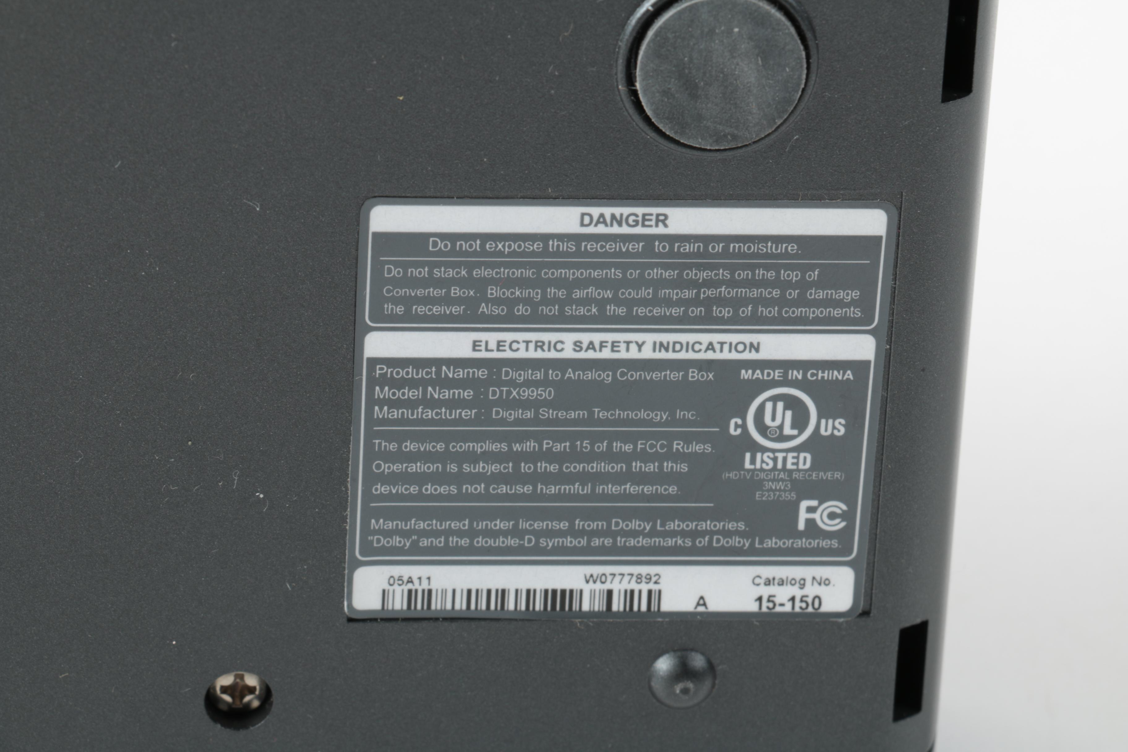 Digital Stream Digital To Analog Converter Box, Remote And Accessories