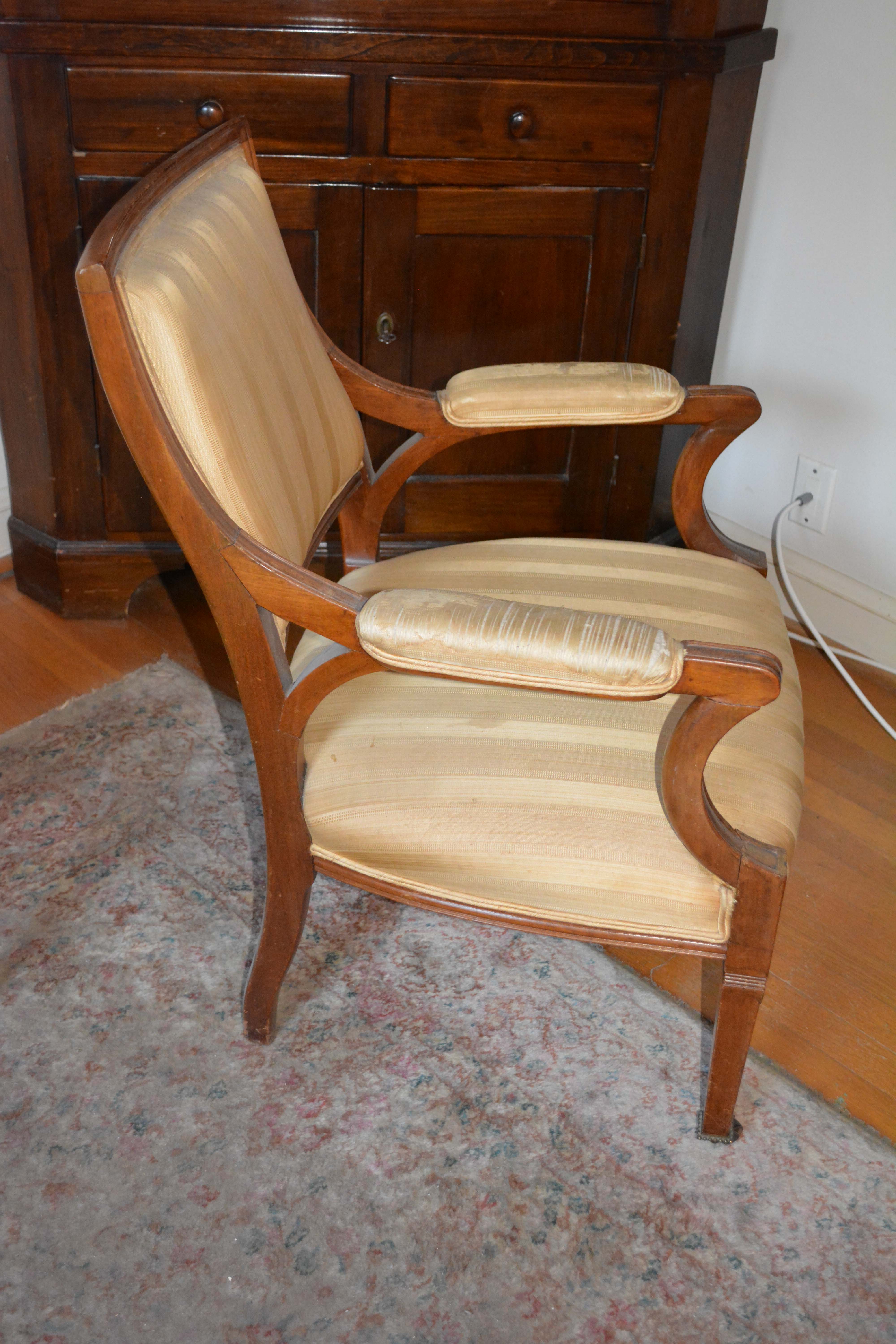 Vintage Sheraton Style Dining Chairs