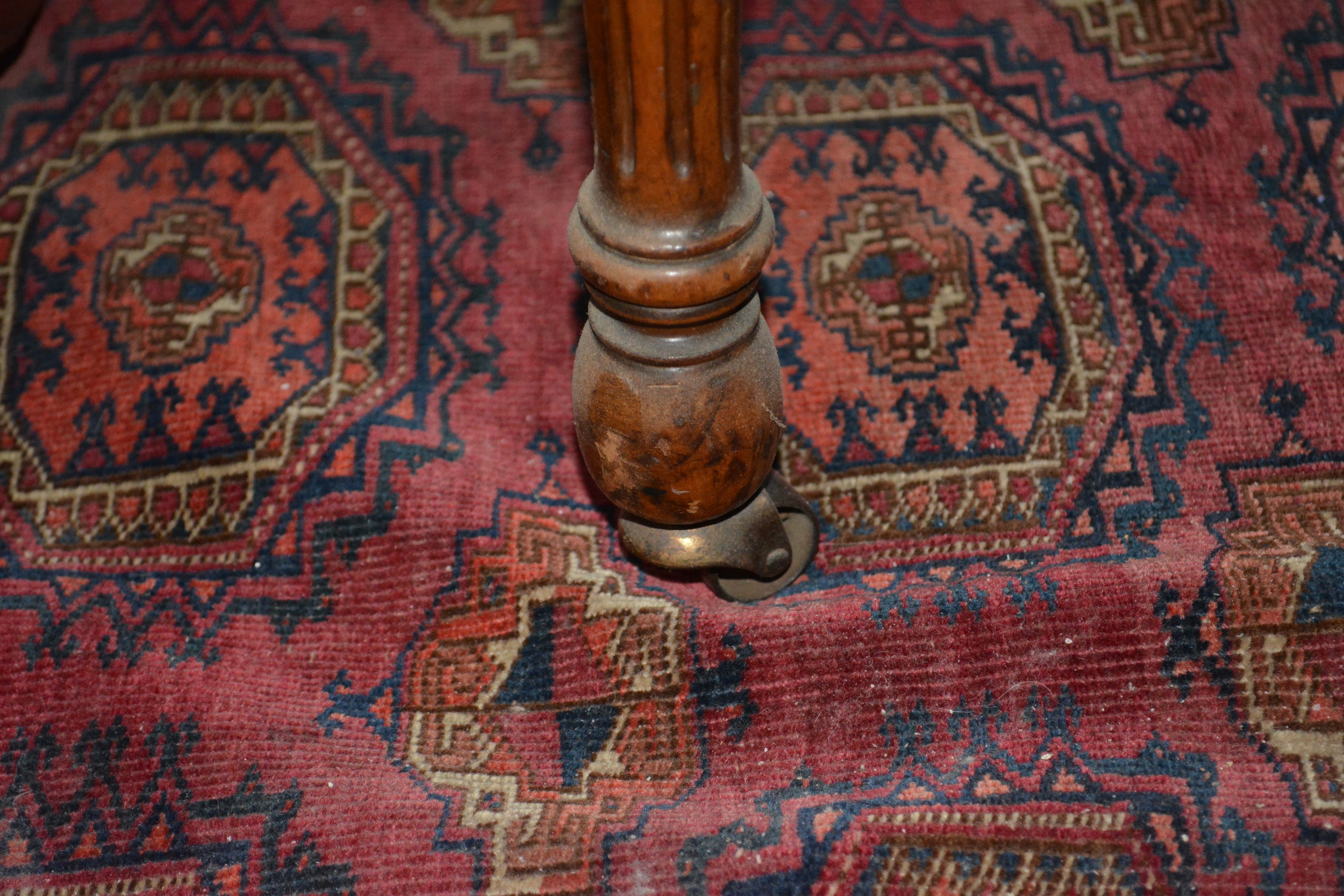 Louis XVI Style Upholstered Canapé