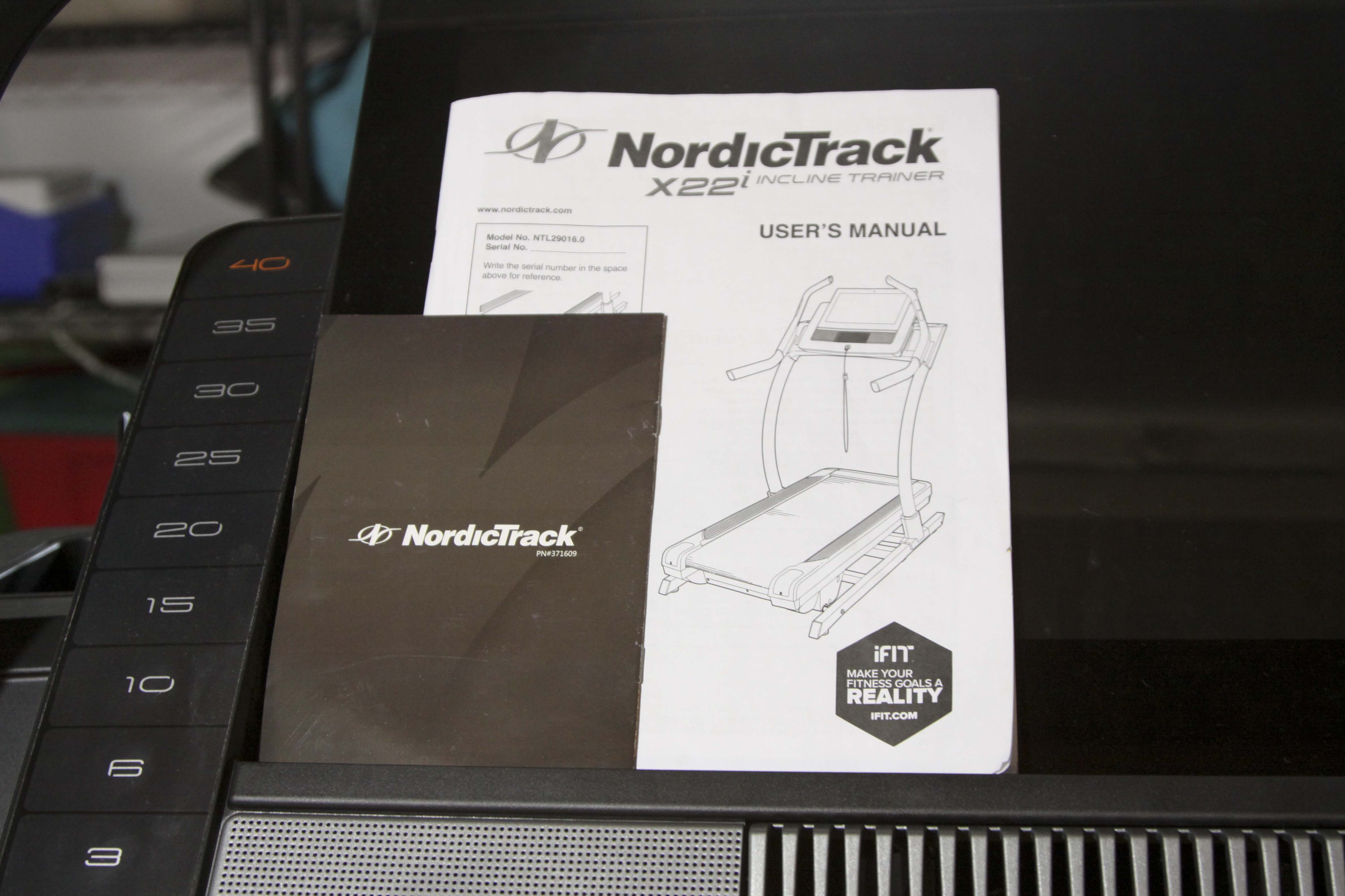 Nordic Track X22i Incline Trainer and Weights