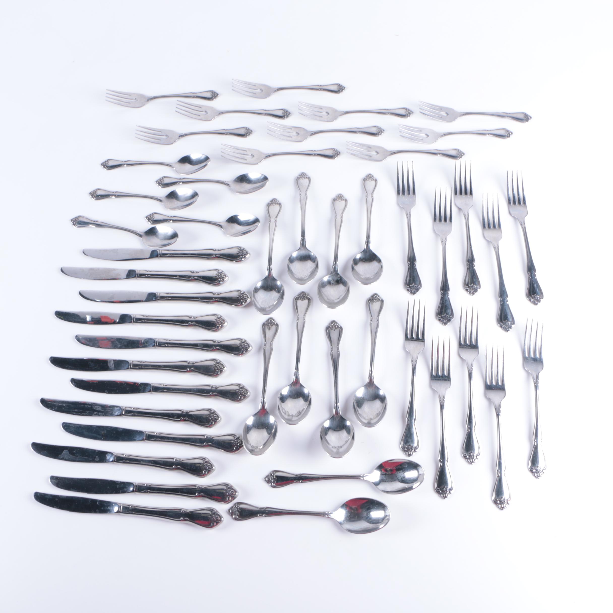 Oneida Stainless Steel Flatware Set