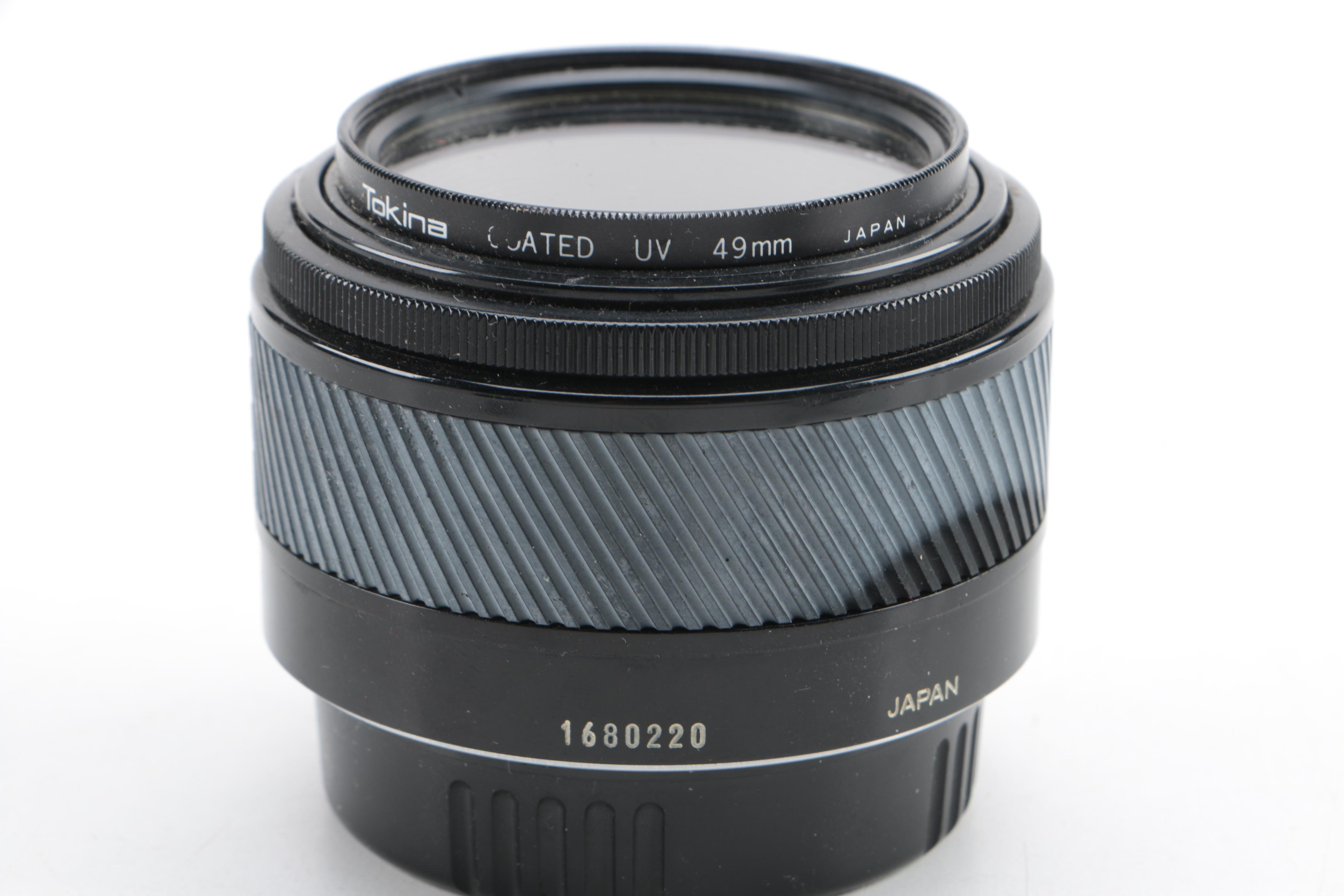 Vintage Minolta Maxxum 7000 SLR Camera with Case and Accessories