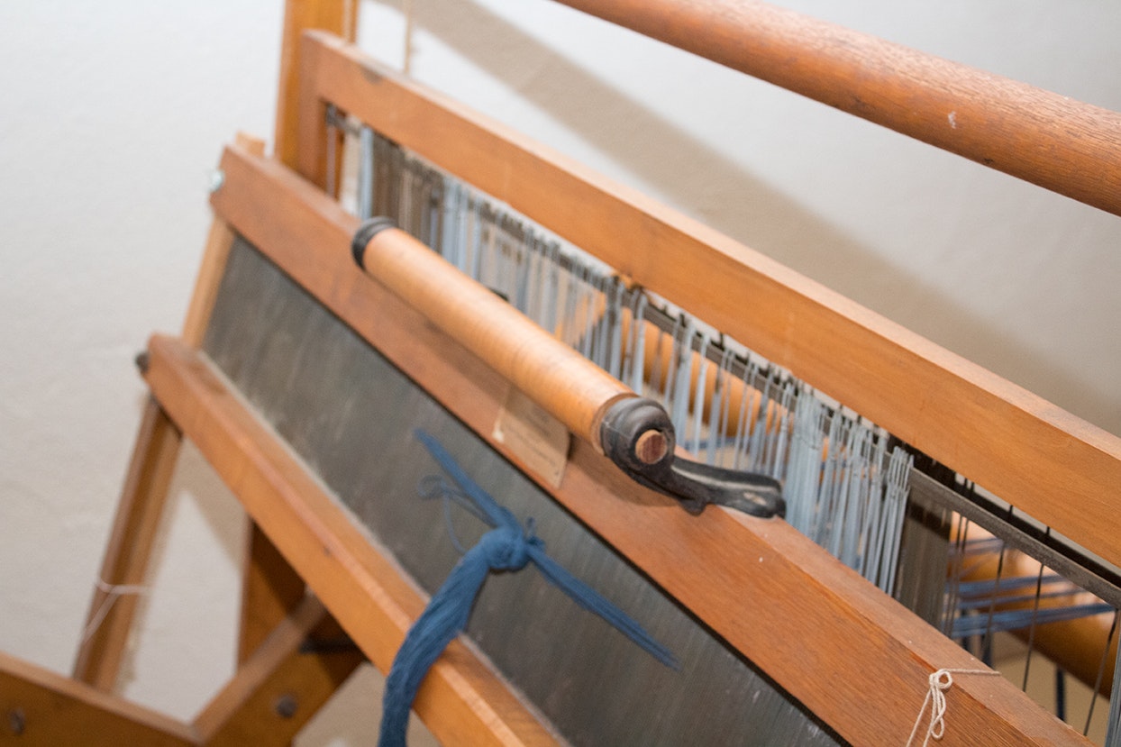 Ideal Harness Loom by Reed Loom Co. and Handmade Bench | EBTH