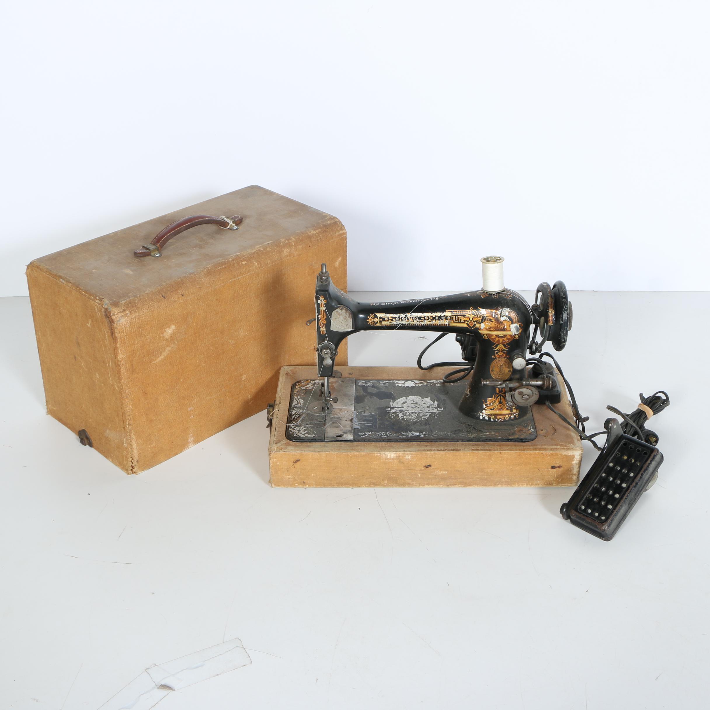 Antique Singer "Sphinx" Sewing Machine