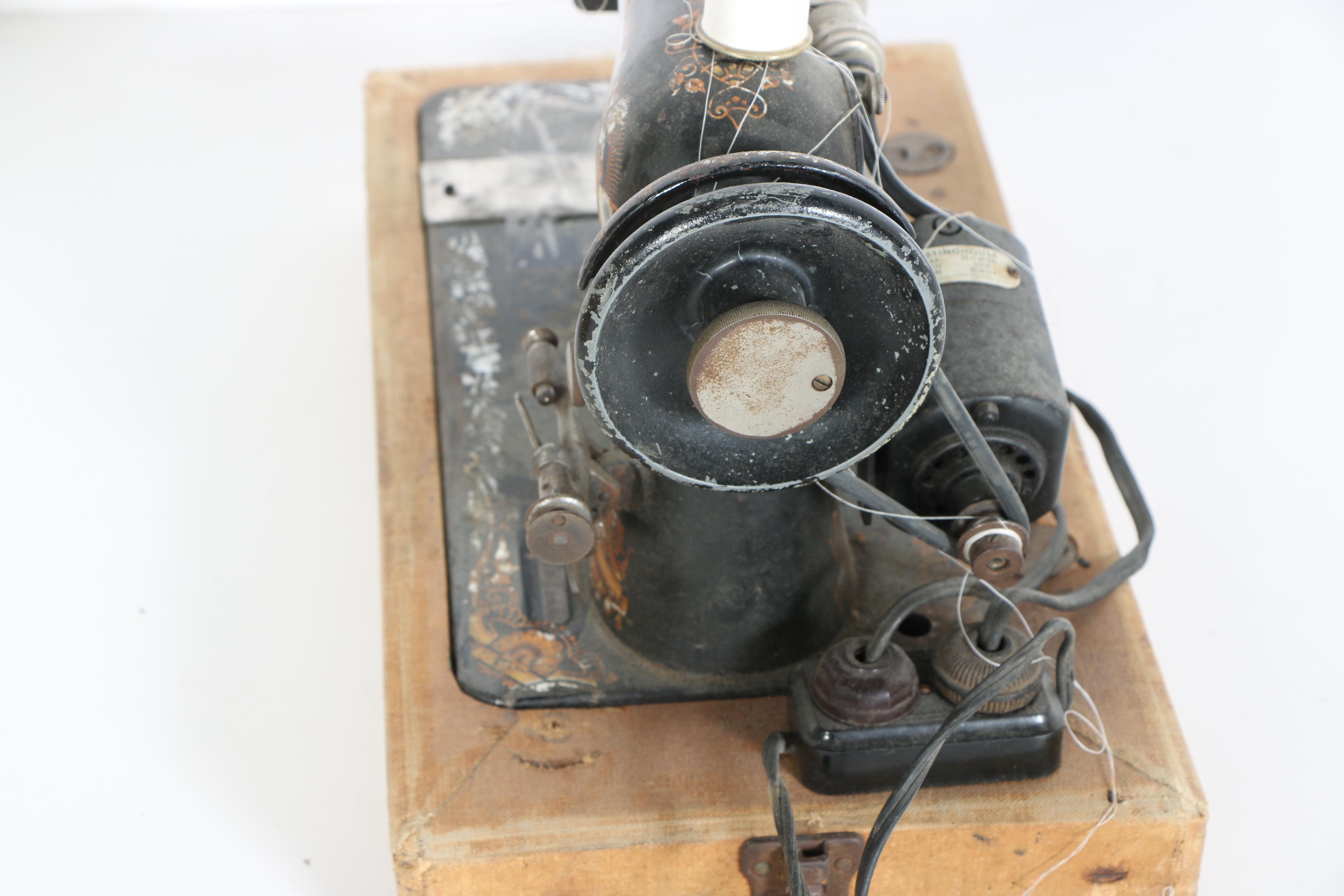 Antique Singer "Sphinx" Sewing Machine