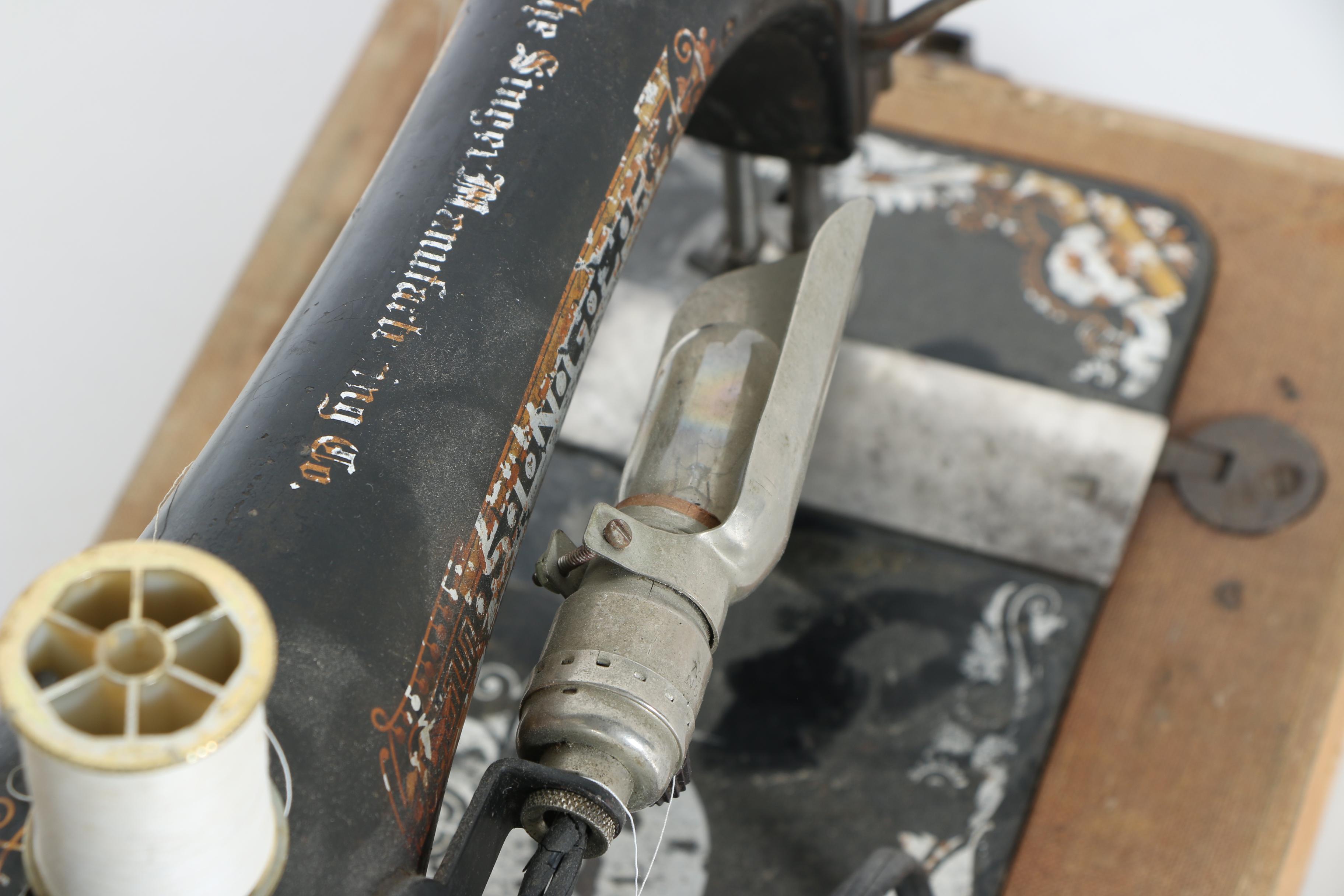 Antique Singer "Sphinx" Sewing Machine