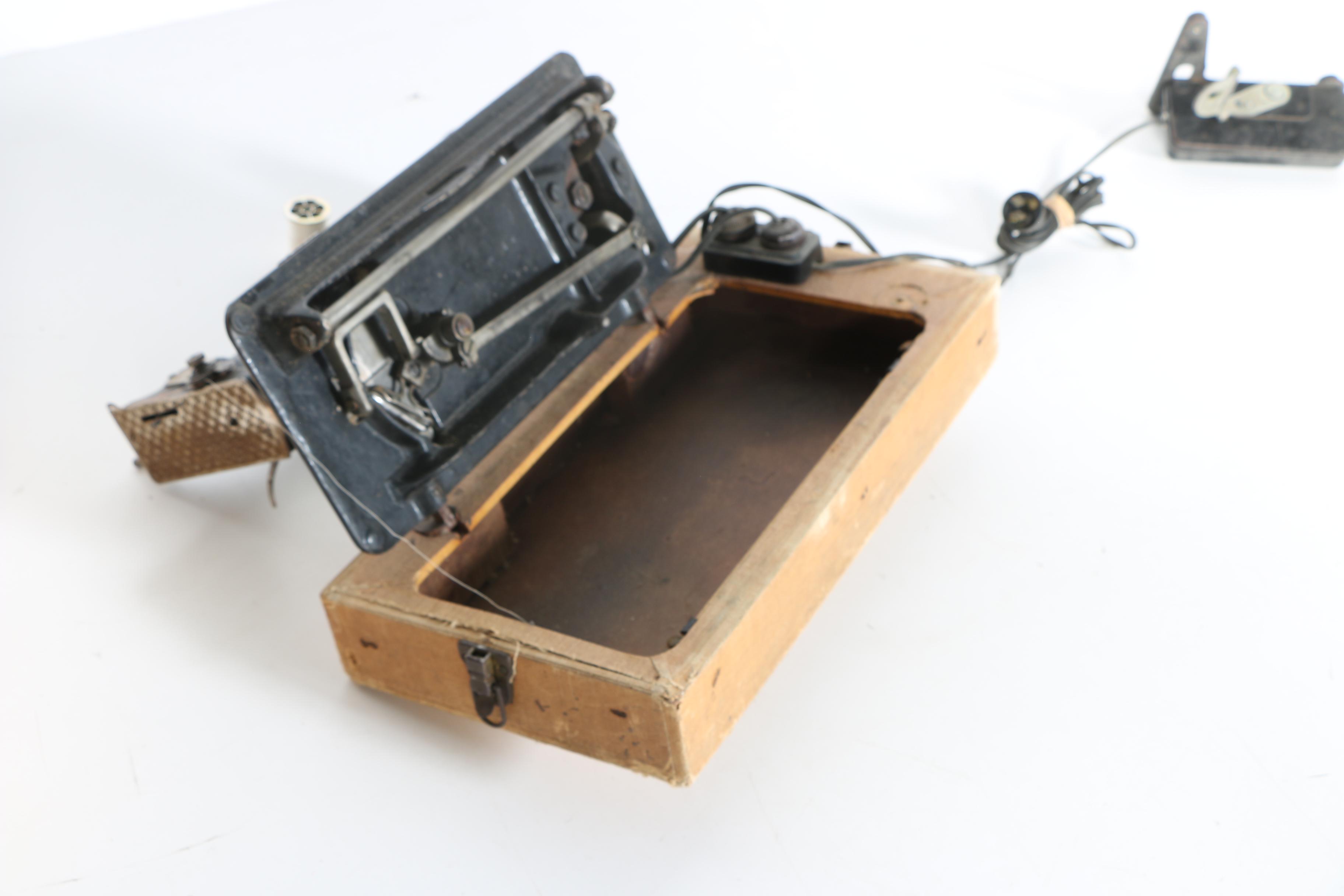 Antique Singer "Sphinx" Sewing Machine