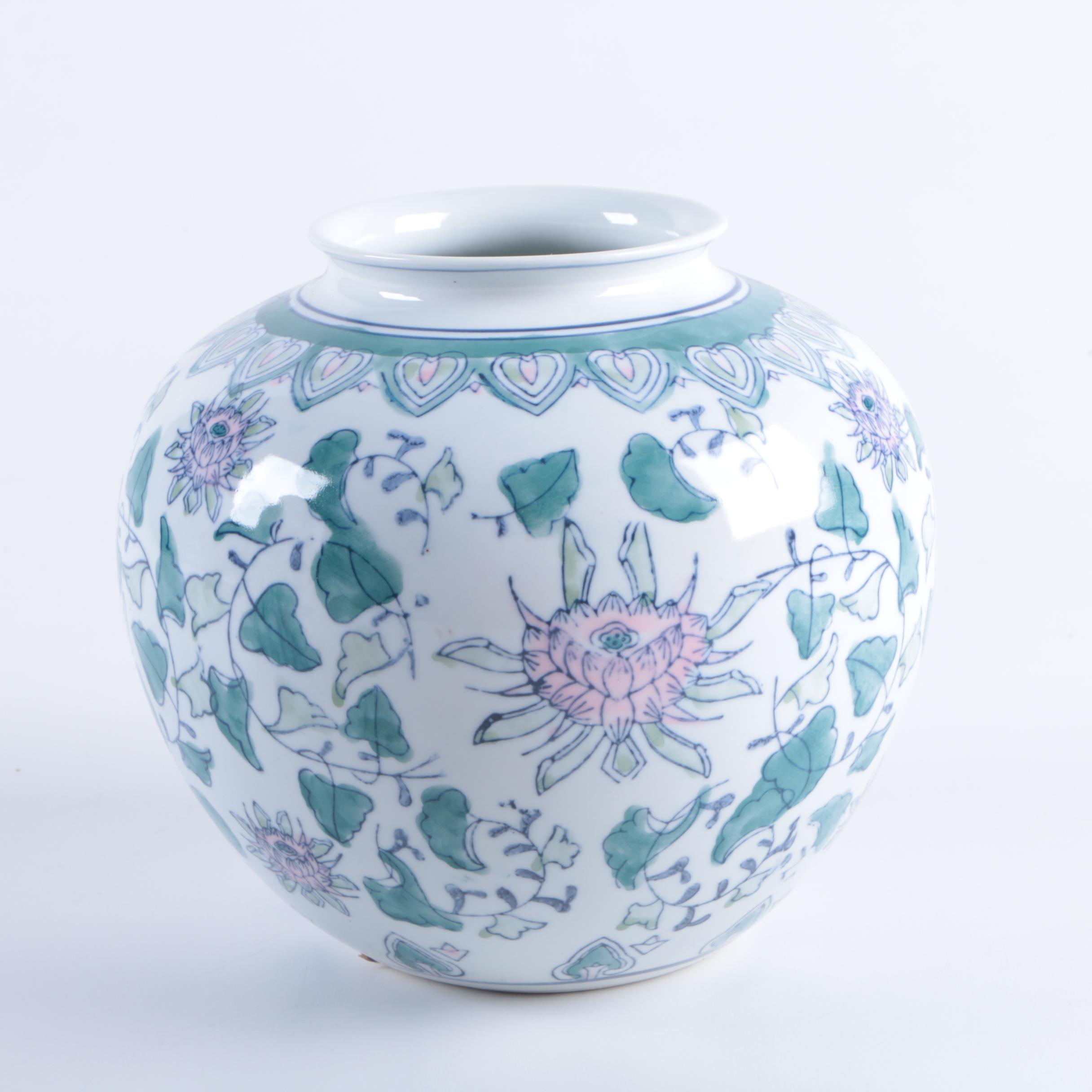 Chinese Floral Motif Ceramic Vases