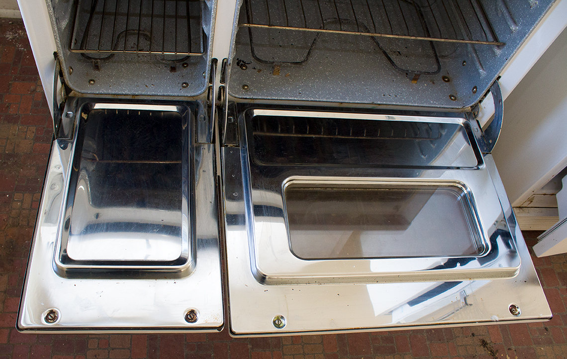 Vintage 1950's General Electric Stove