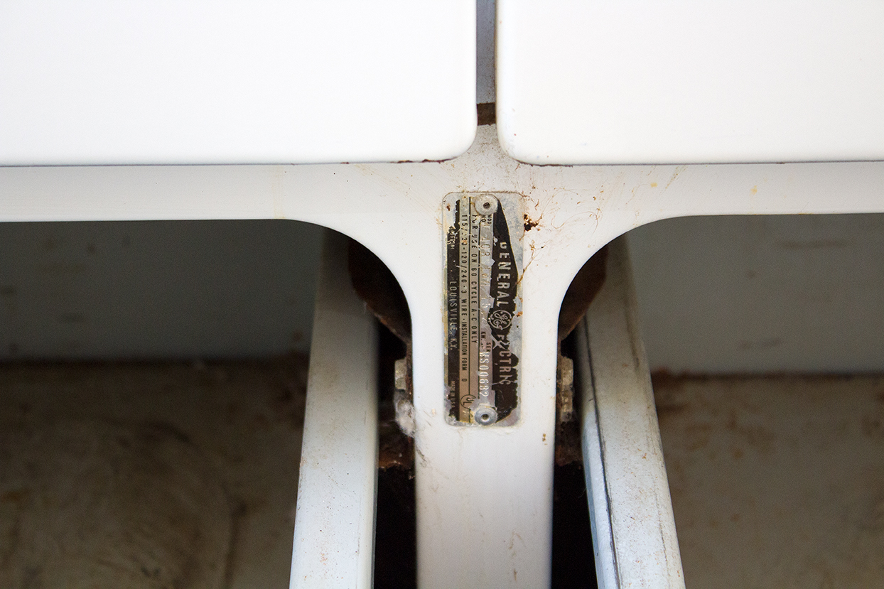 Vintage 1950's General Electric Stove