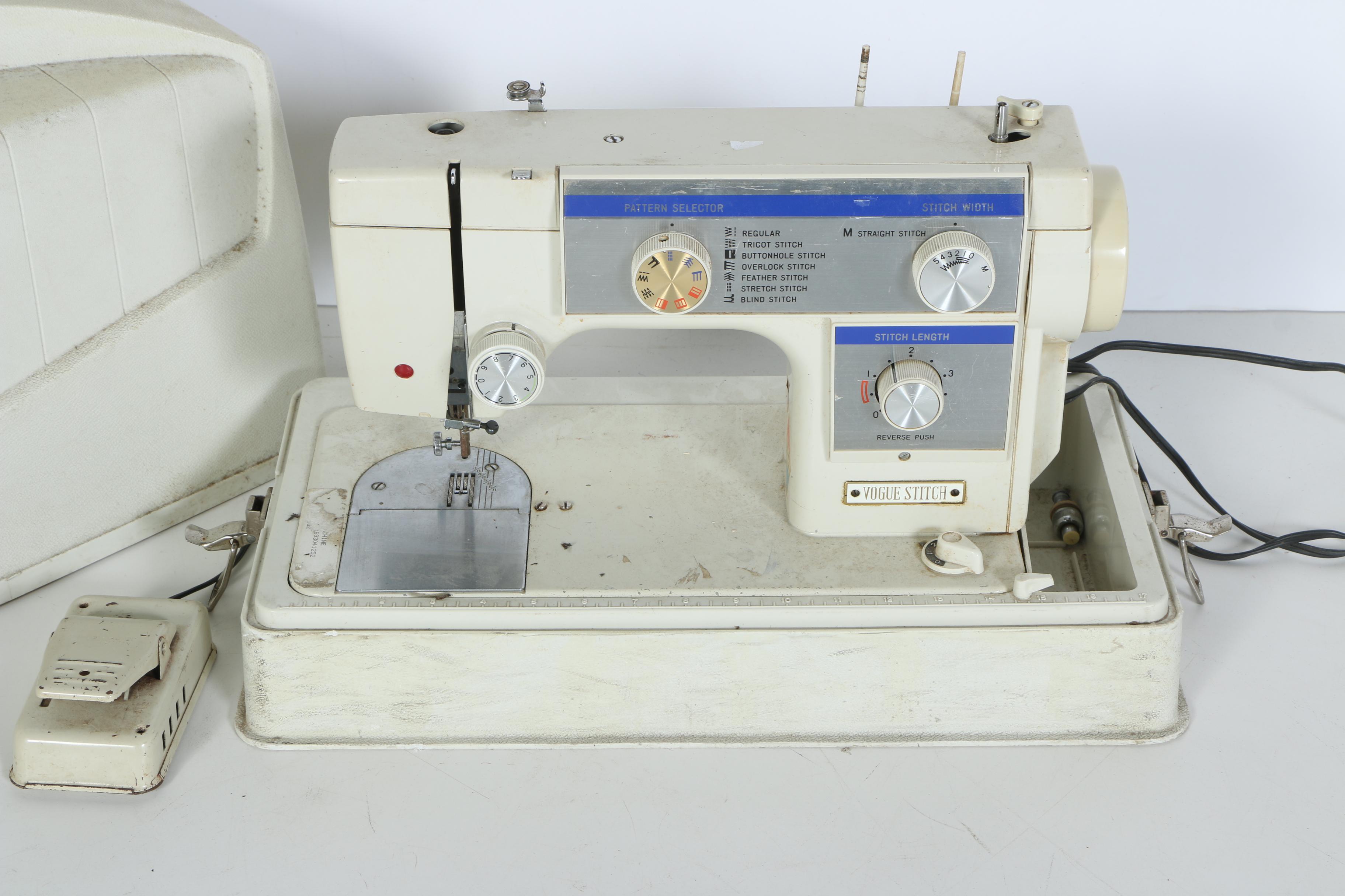 Vogue Stitch Model 780 Sewing Machine