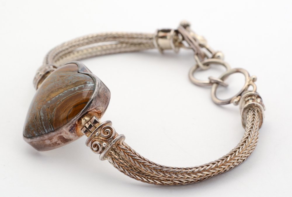 Sajen Sterling Silver Earrings and Bracelet with Agate