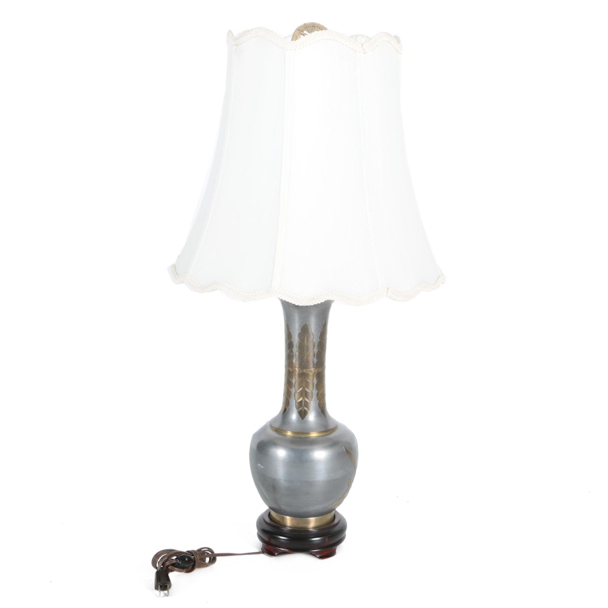 Embossed Acanthus Leaves Table Lamp