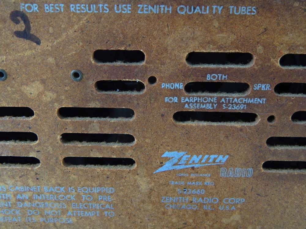 Vintage Zenith Long Distance Radio S-23660