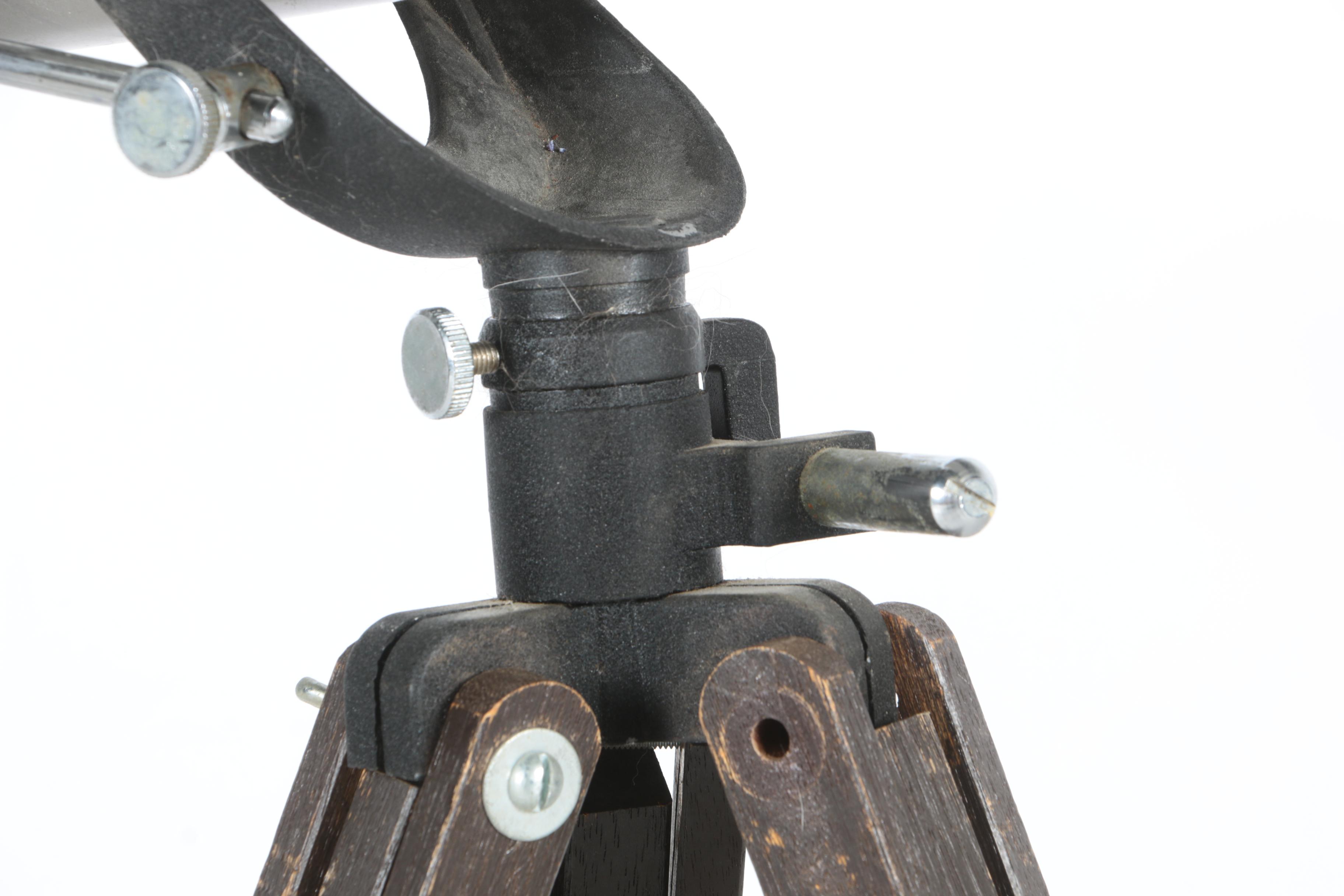 Selsi Telescope with Wooden Stand