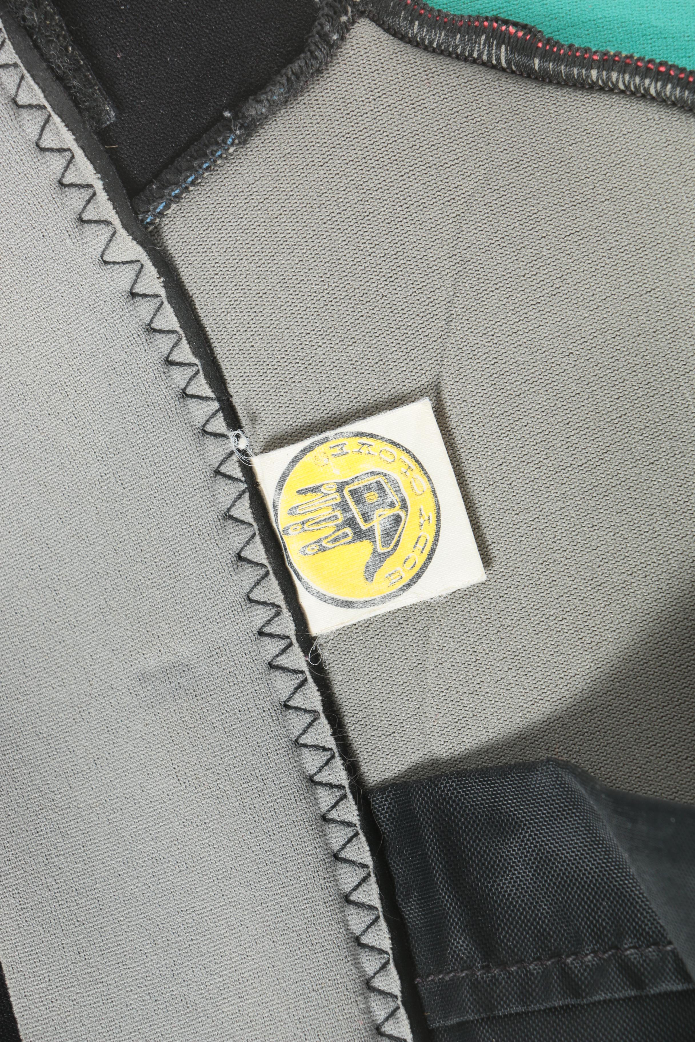 Body Choice Wetsuits and Hawaiian Flippers