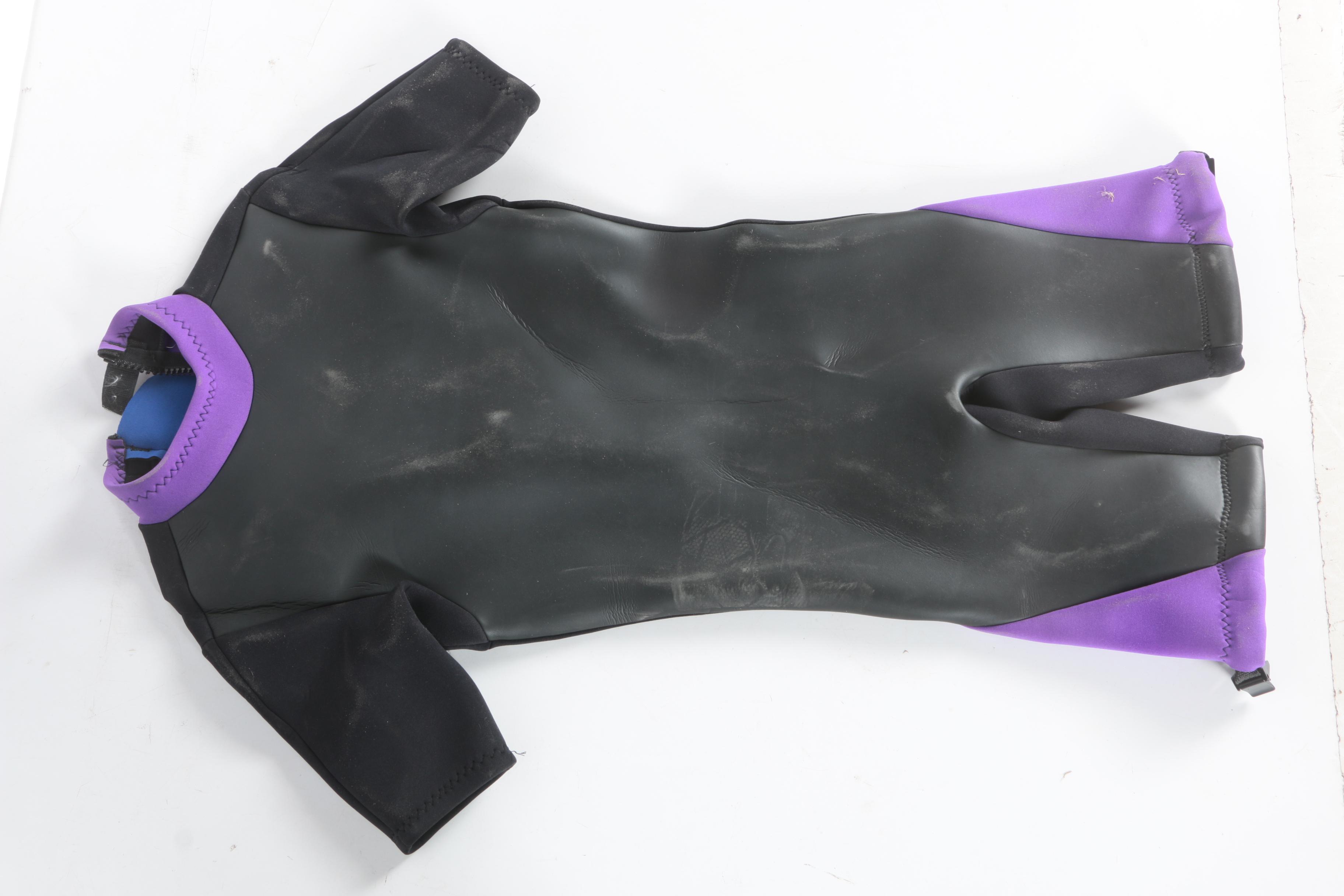 Body Choice Wetsuits and Hawaiian Flippers