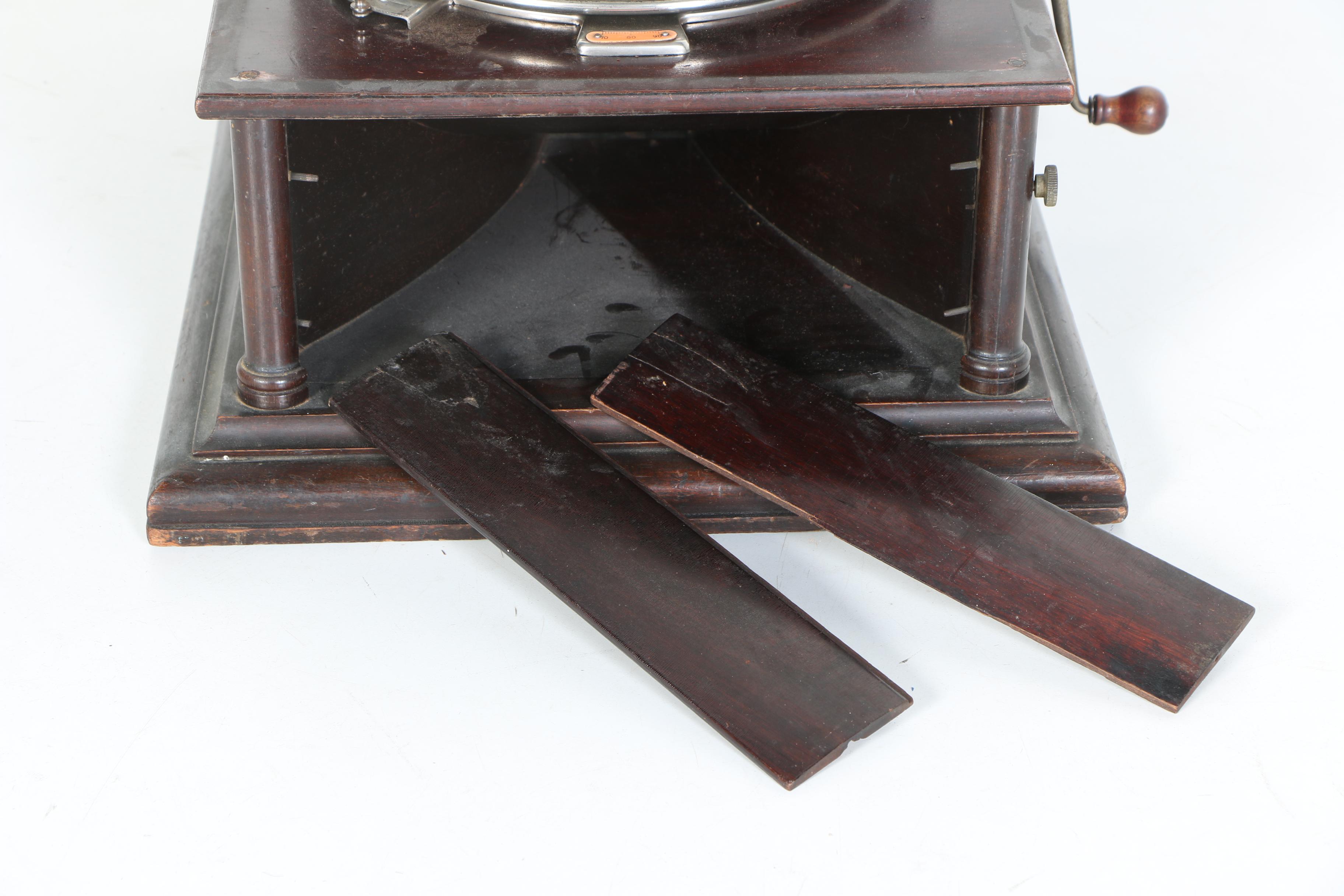 Columbia Grafonola Gramophone