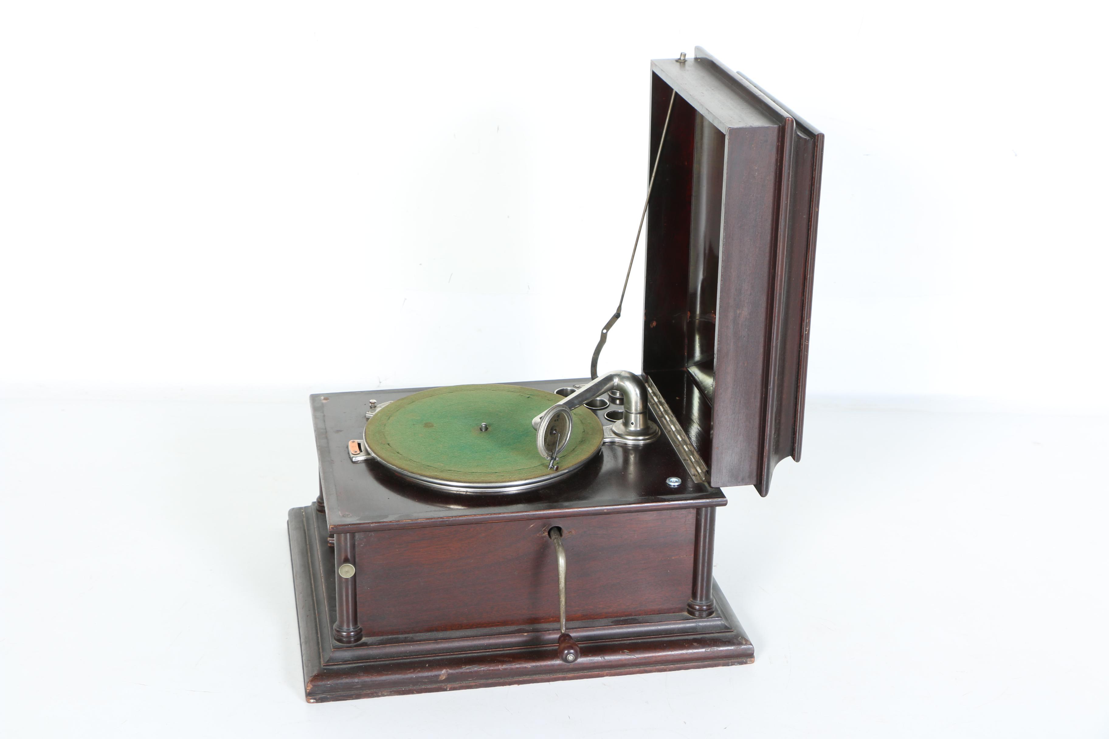 Columbia Grafonola Gramophone