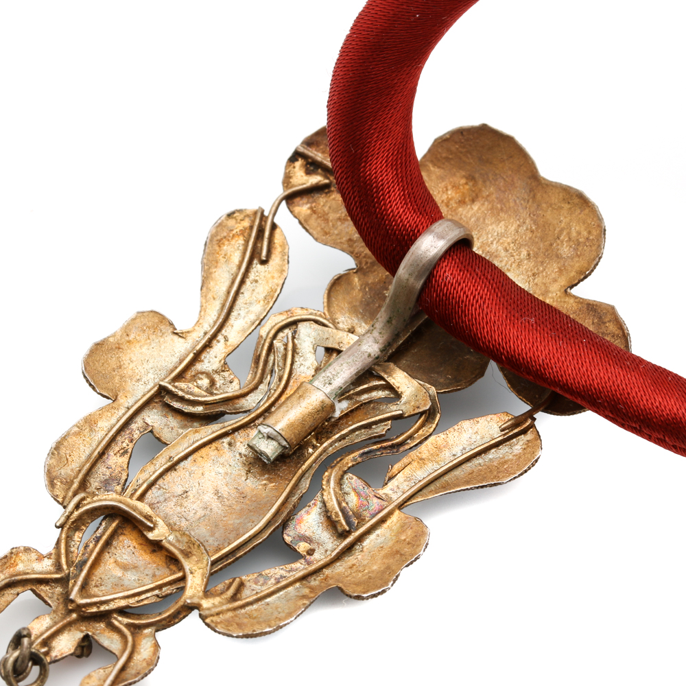 Vintage Chinese Necklace with Kingfisher Feather Pendant