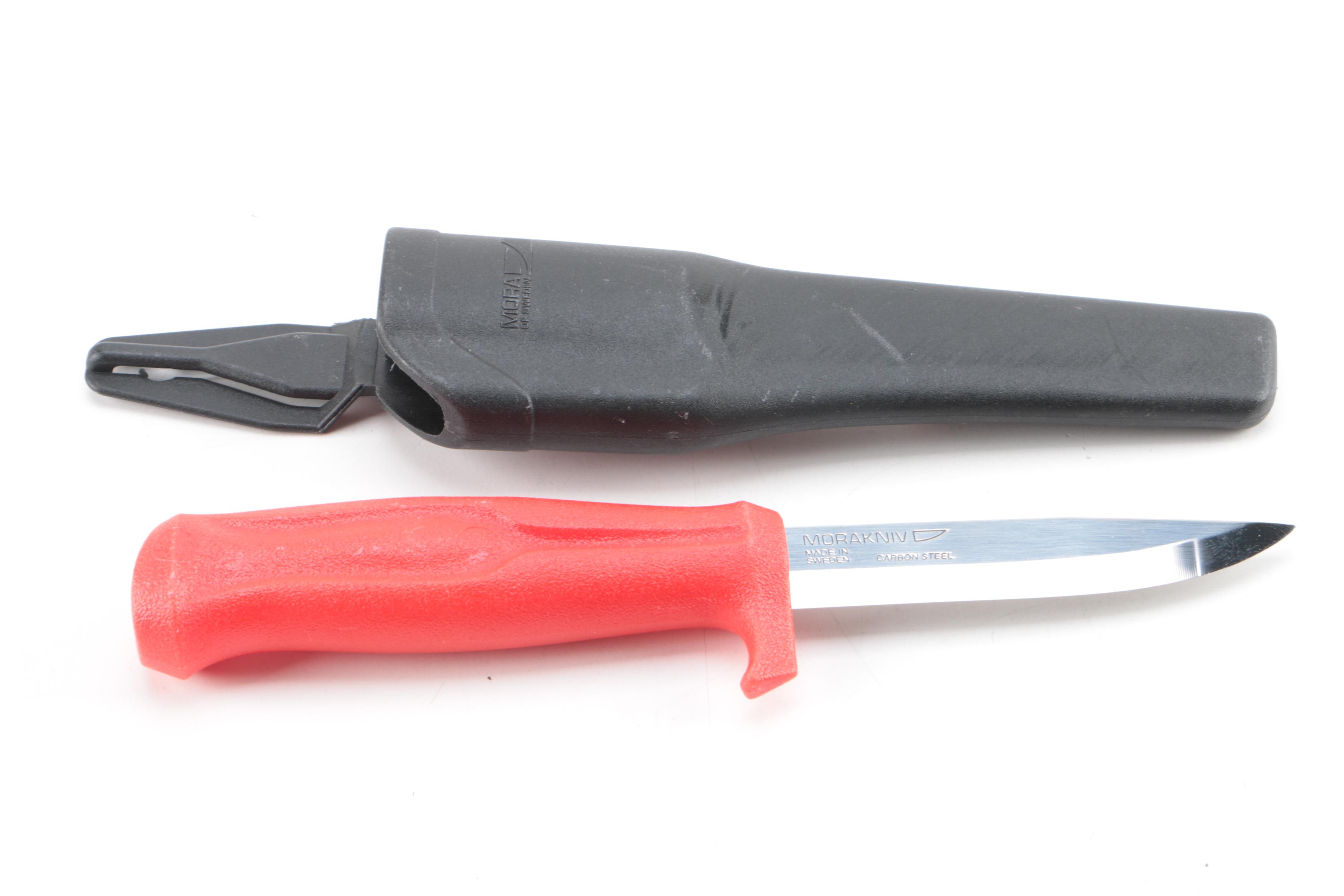 Fixed Blade and Pocket Knives