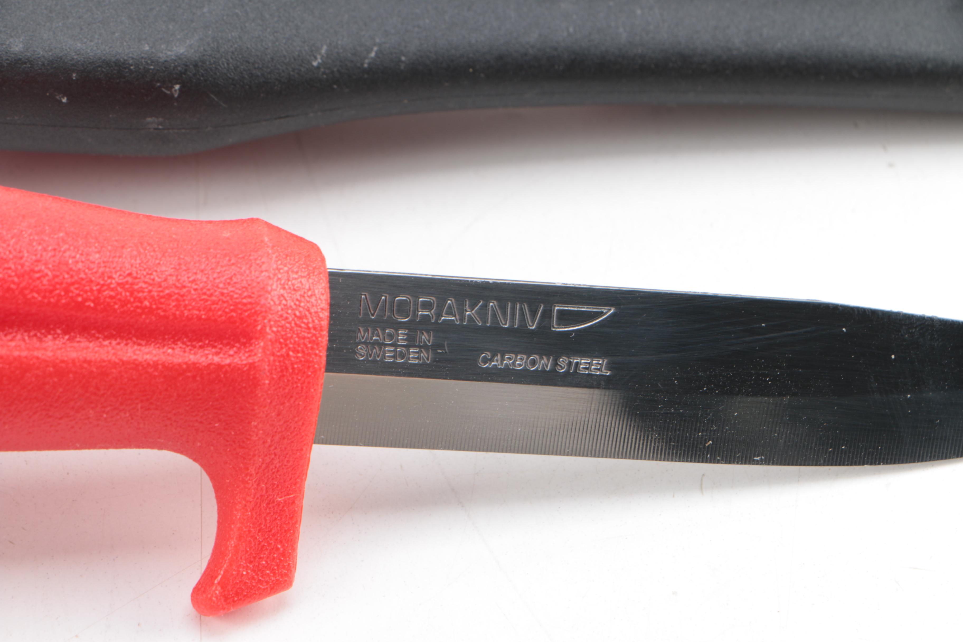 Fixed Blade and Pocket Knives