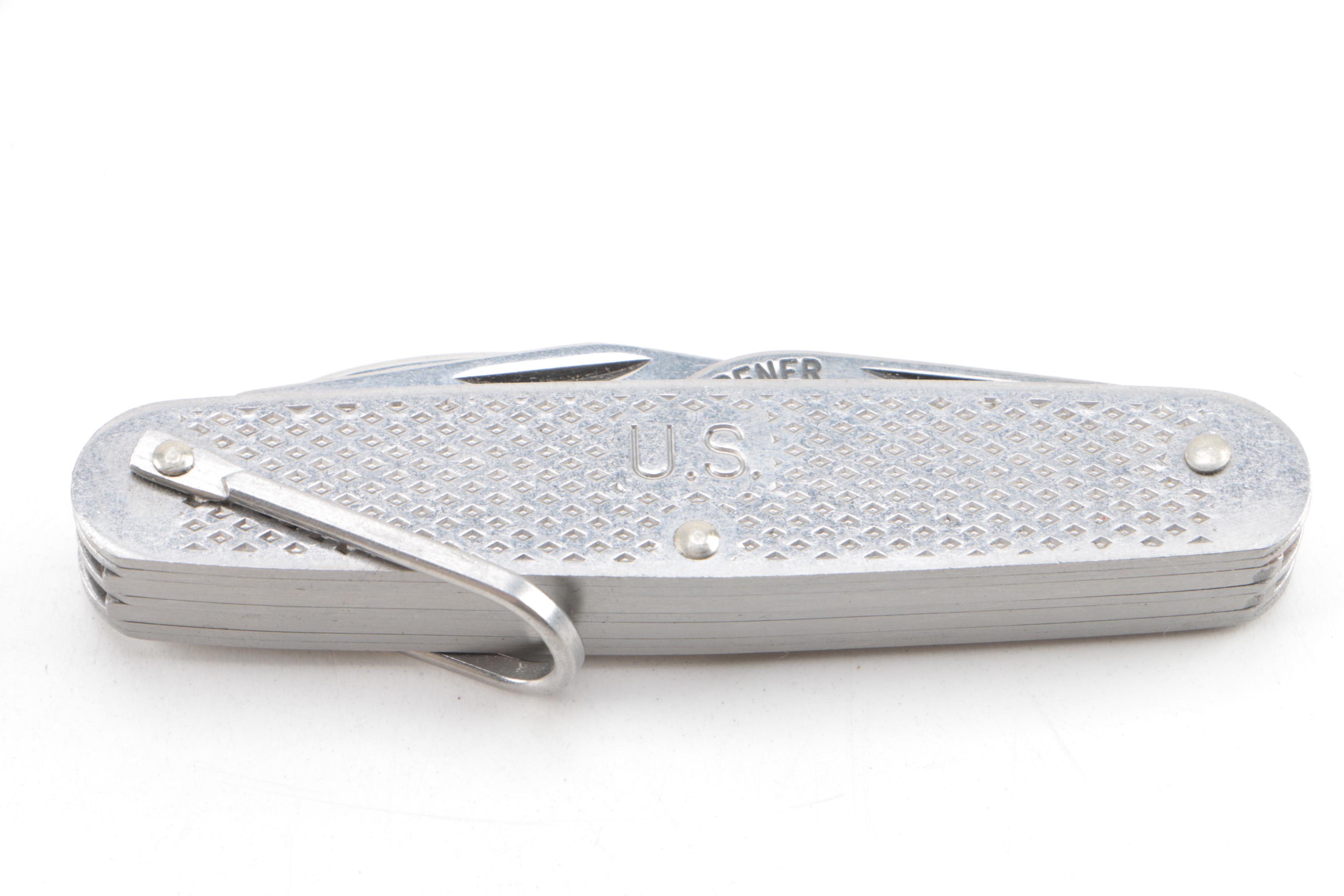 Fixed Blade and Pocket Knives