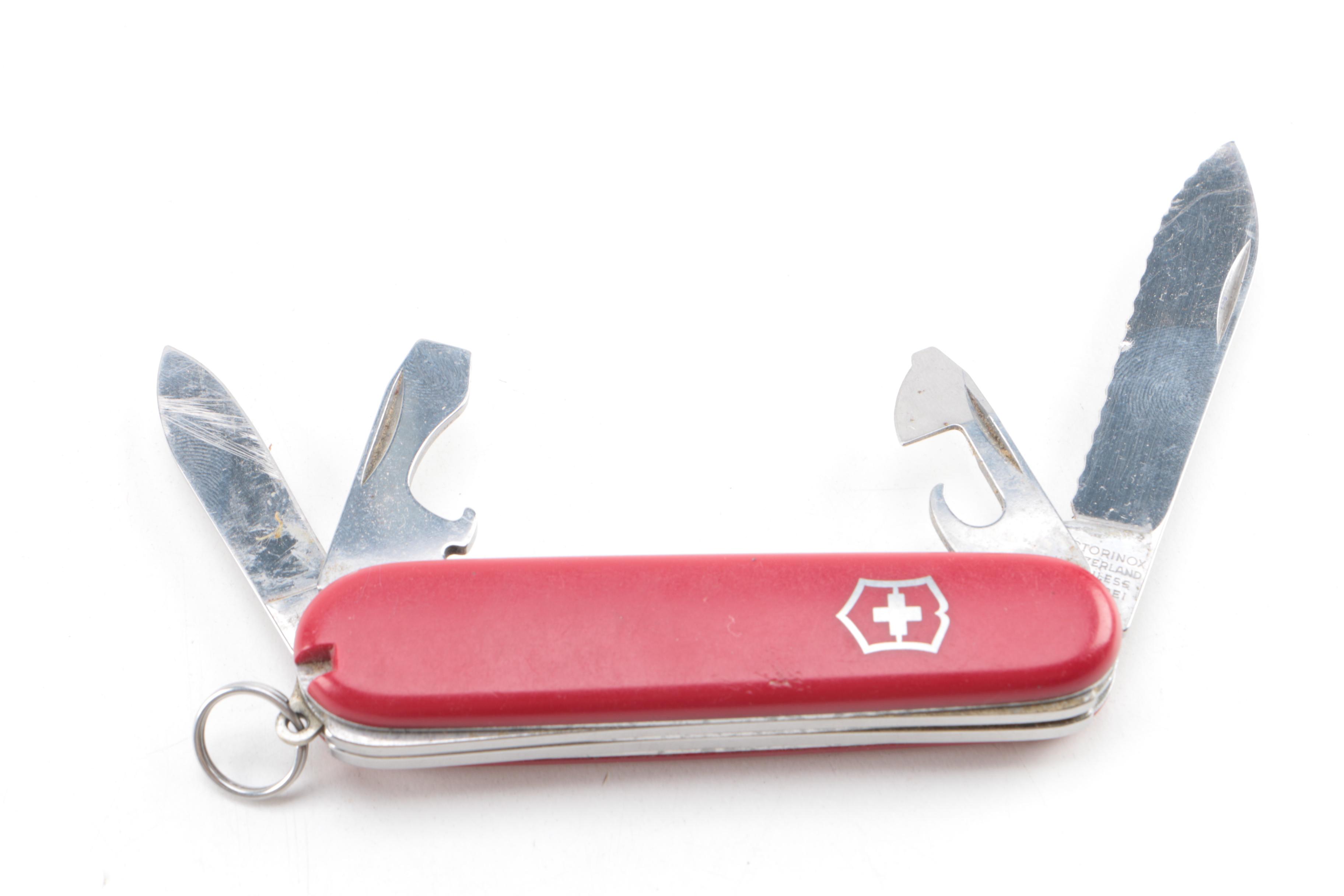 Fixed Blade and Pocket Knives