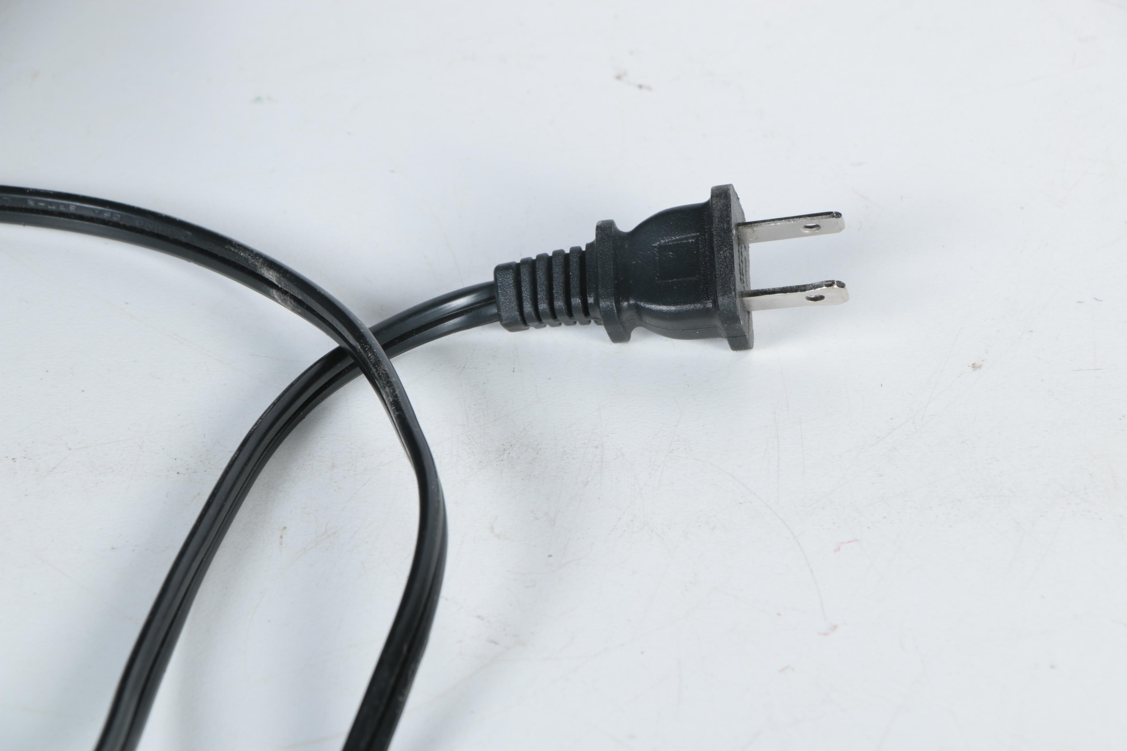 Universal 25 Sheet Capacity Paper Shredder Model UNV-48025