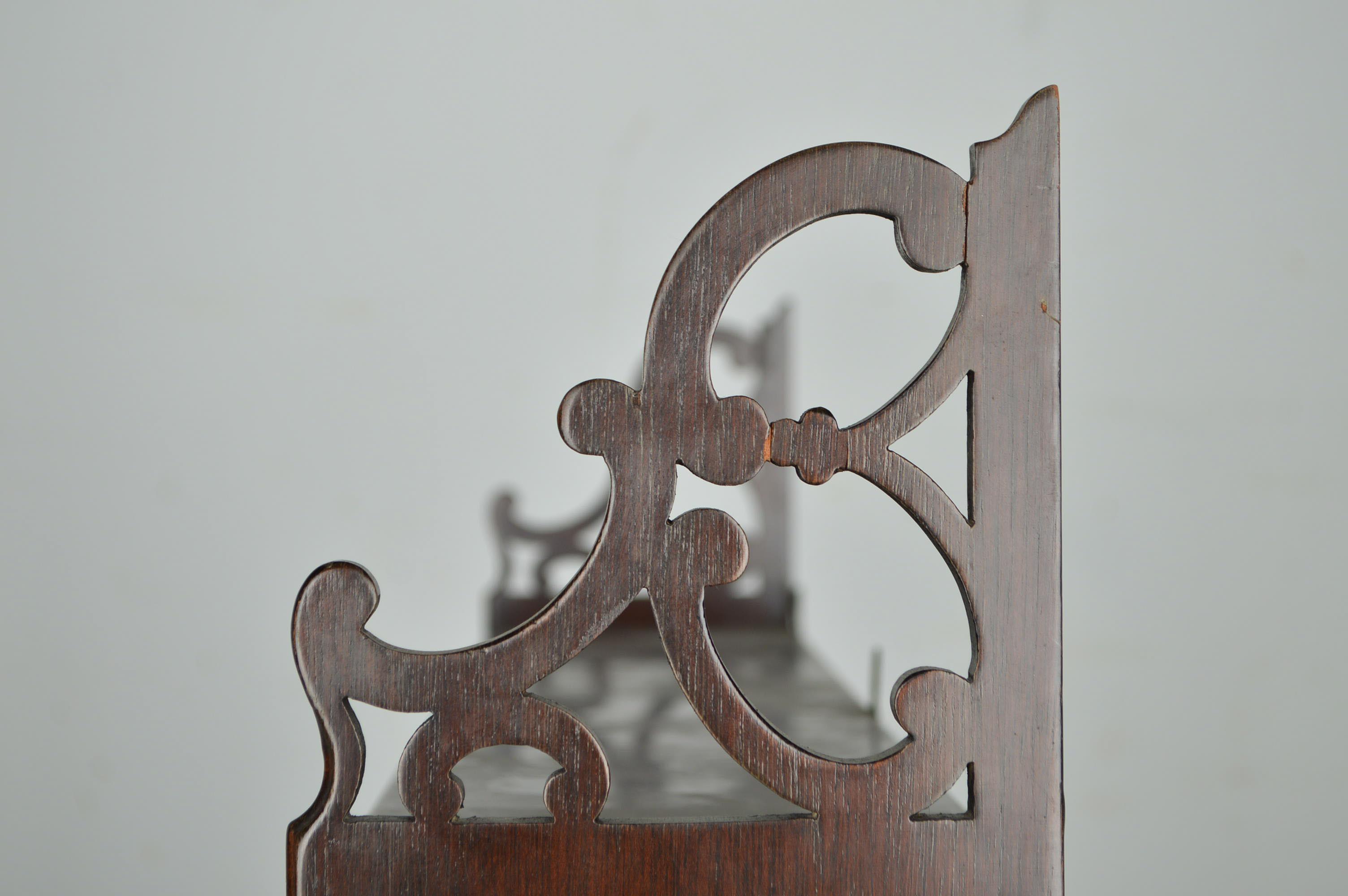 Vintage Colonial Williamsburg Wall Shelf by Kittinger