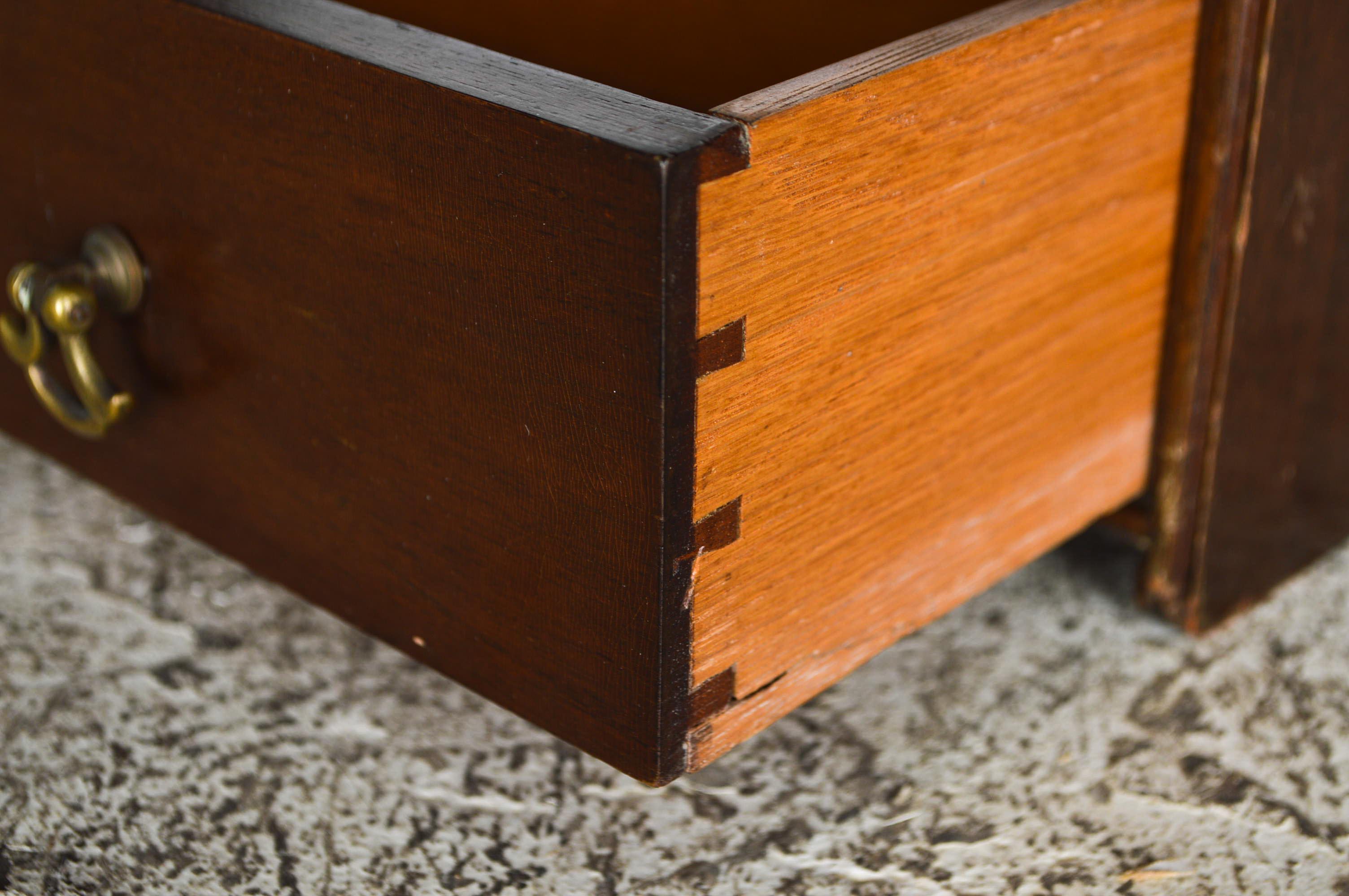 Vintage Colonial Williamsburg Wall Shelf by Kittinger